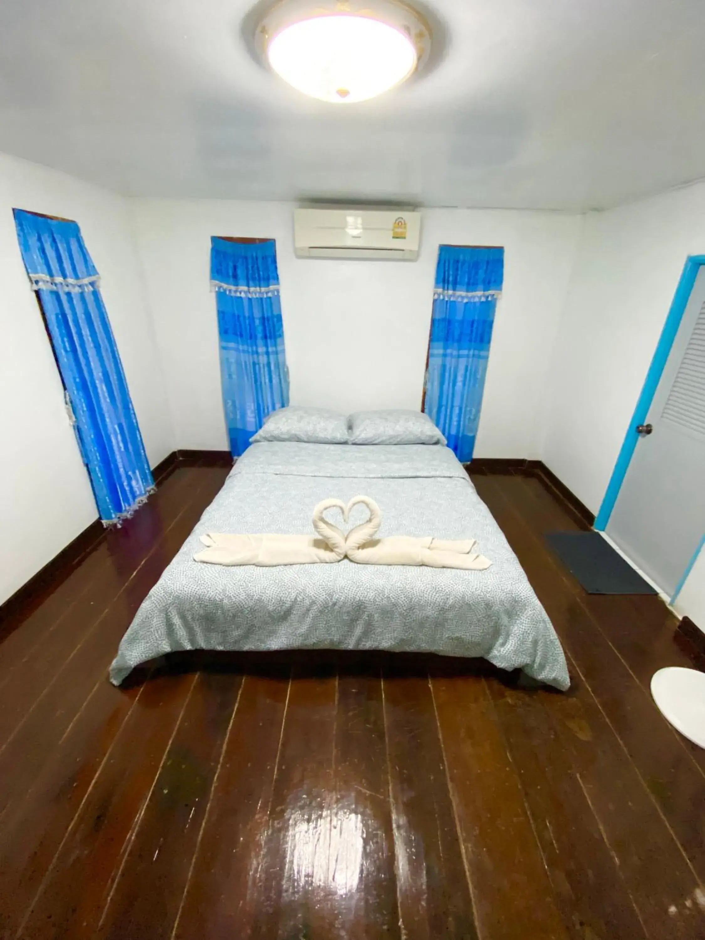 Bed in Jamsai Resort Bed in Jamsai Resort