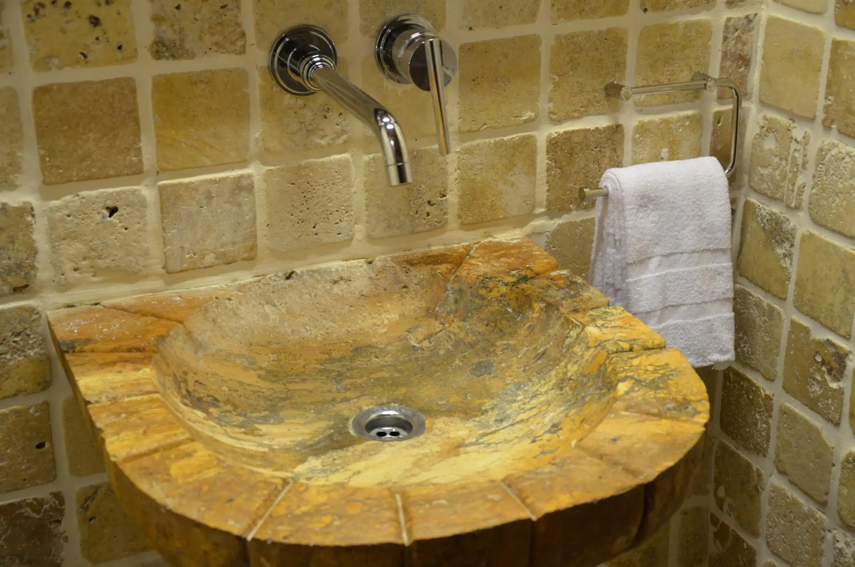 Bathroom in Hotel Galena Mas Comangau