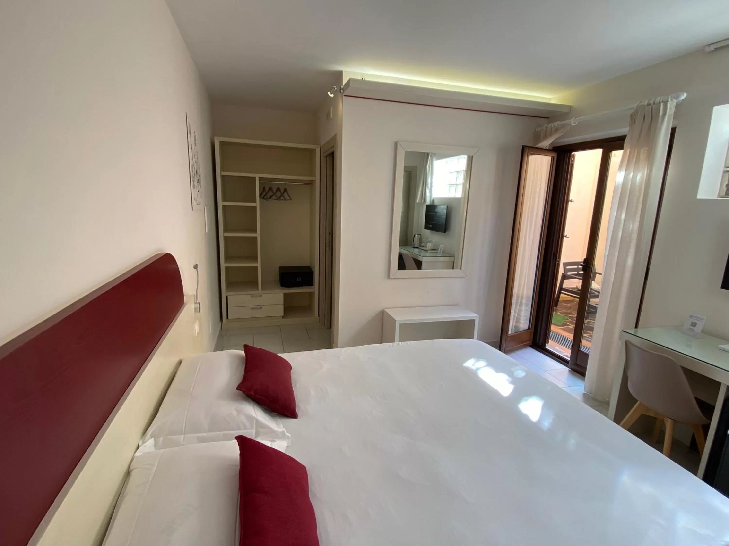 Bed in Aether Suites Tropea - Free Private Parking