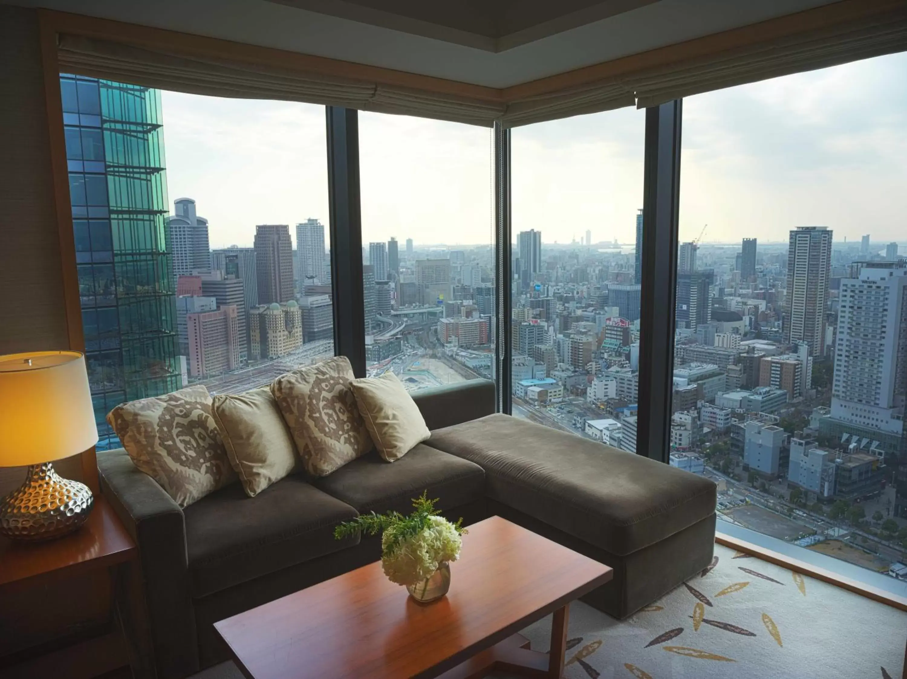 Photo of the whole room, Seating Area in InterContinental Hotel Osaka, an IHG Hotel