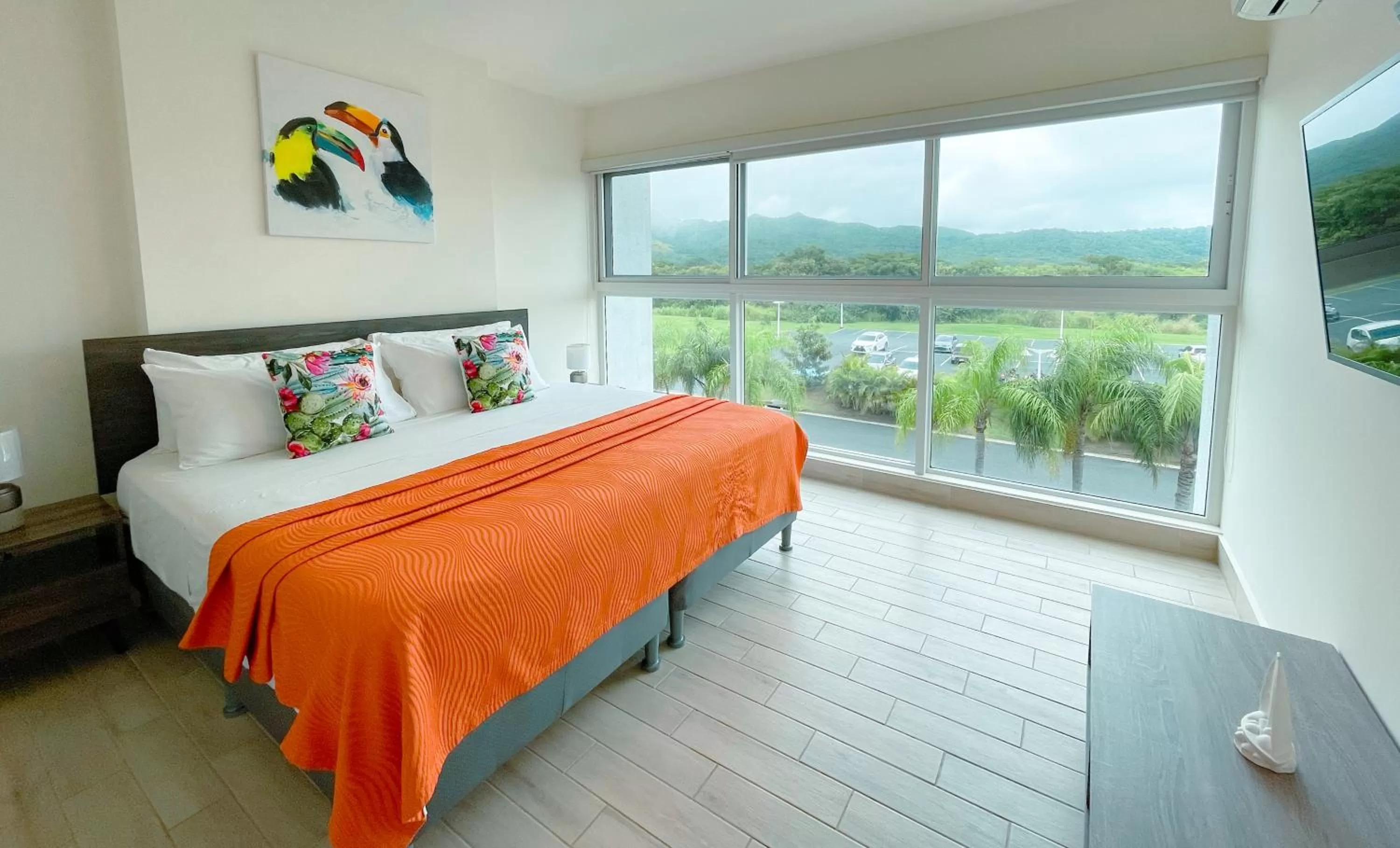 Mountain view, Bed in Playa Caracol Residences