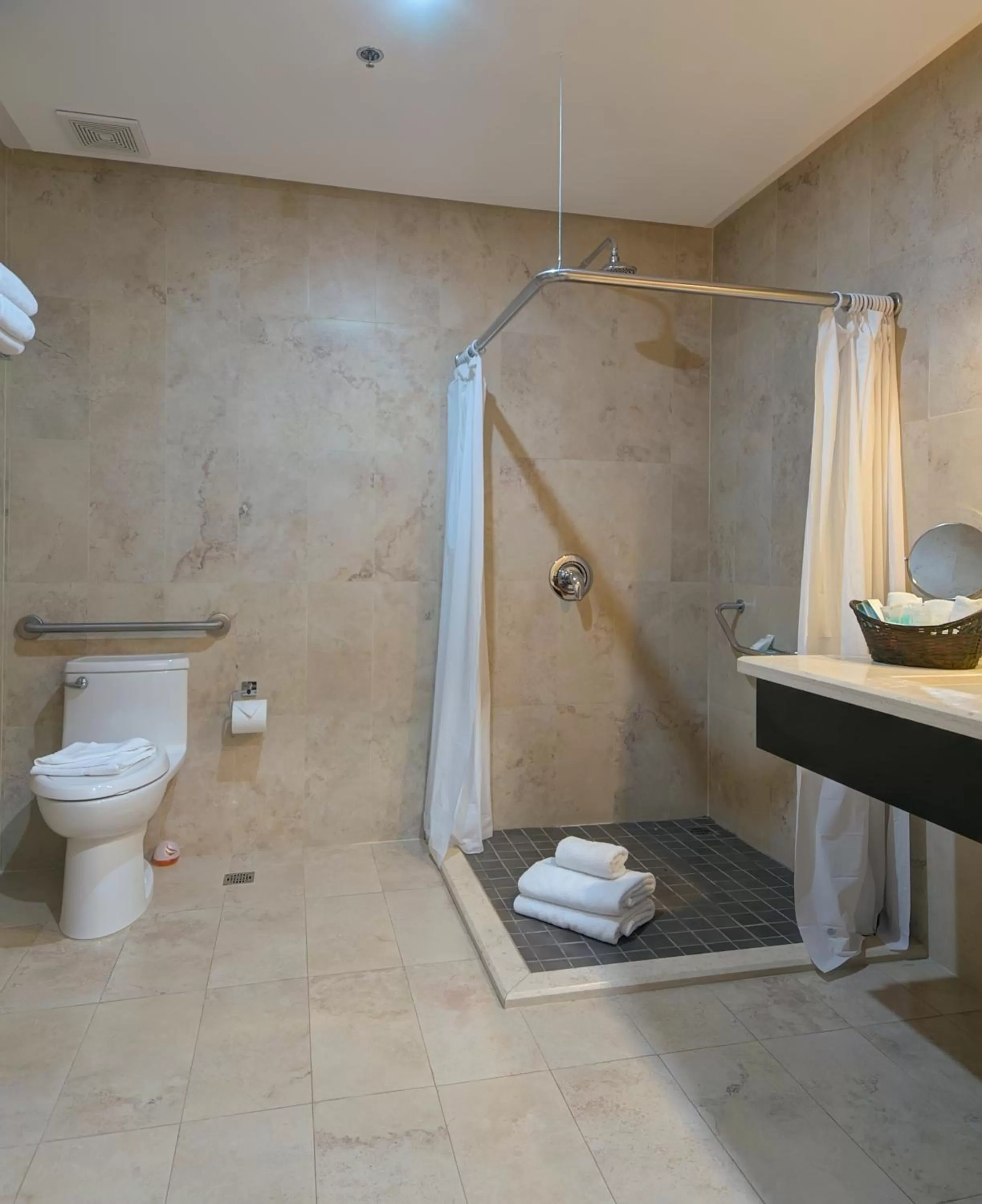 Bathroom in Studio Hotel Boutique