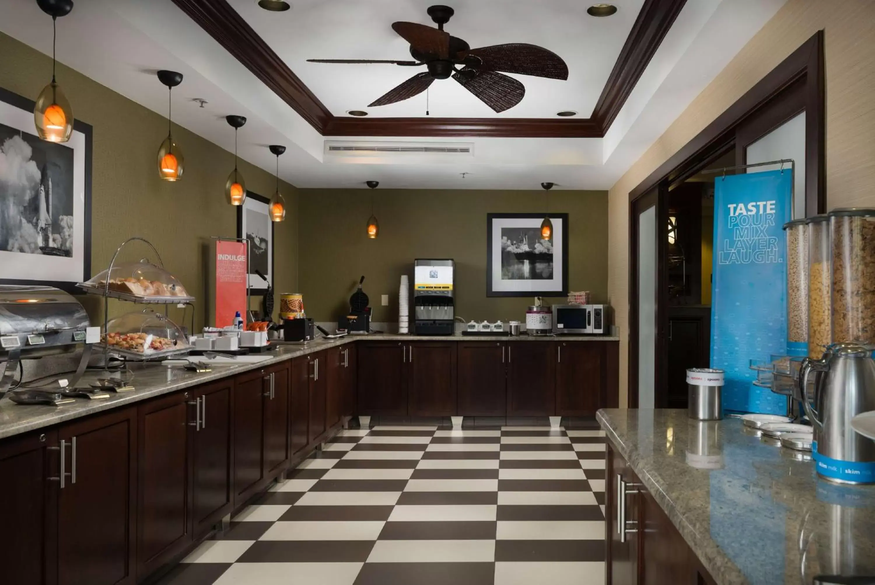 Dining area, Restaurant/Places to Eat in Hampton Inn Titusville/I-95 Kennedy Space Center