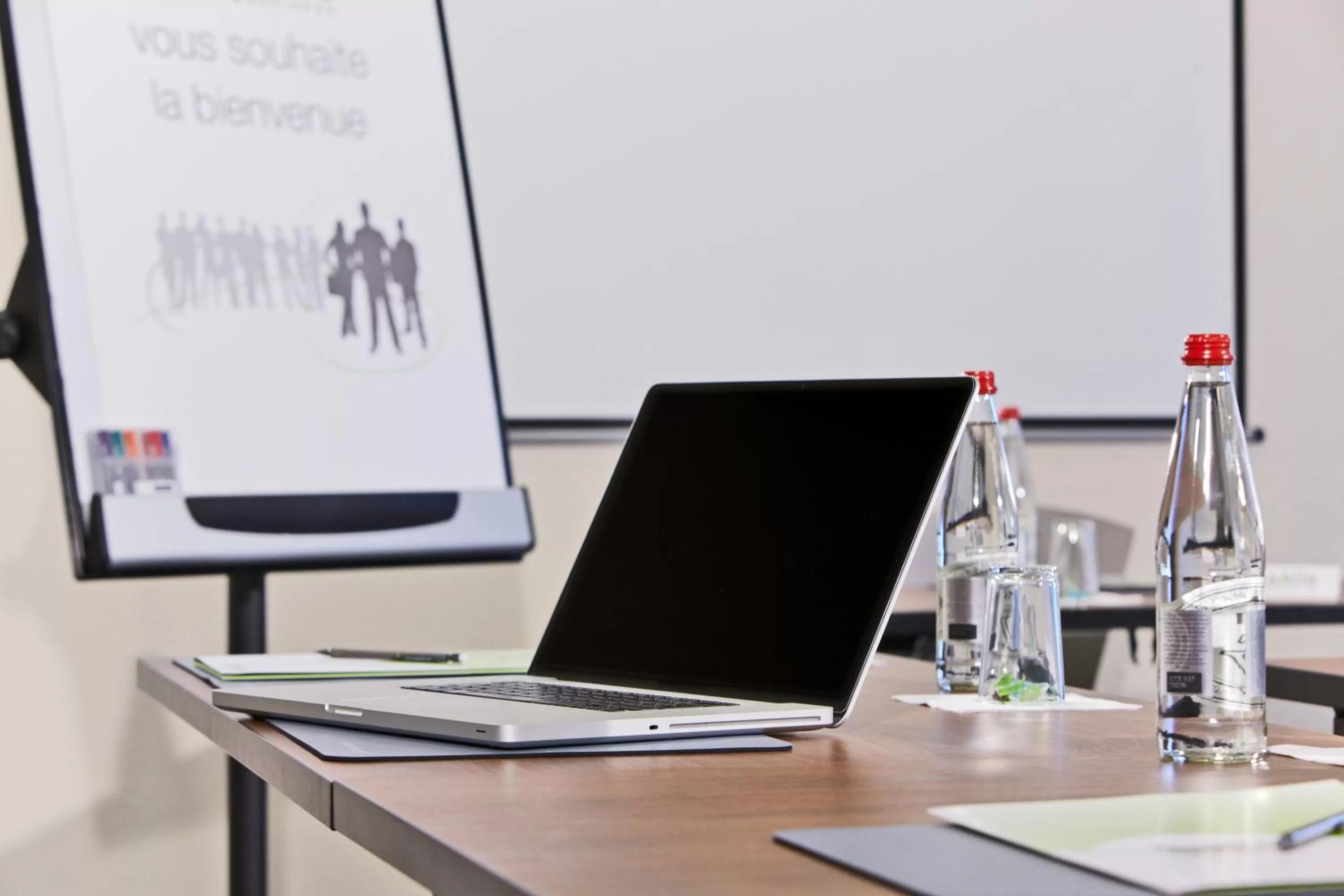 Business facilities in Campanile Chanas