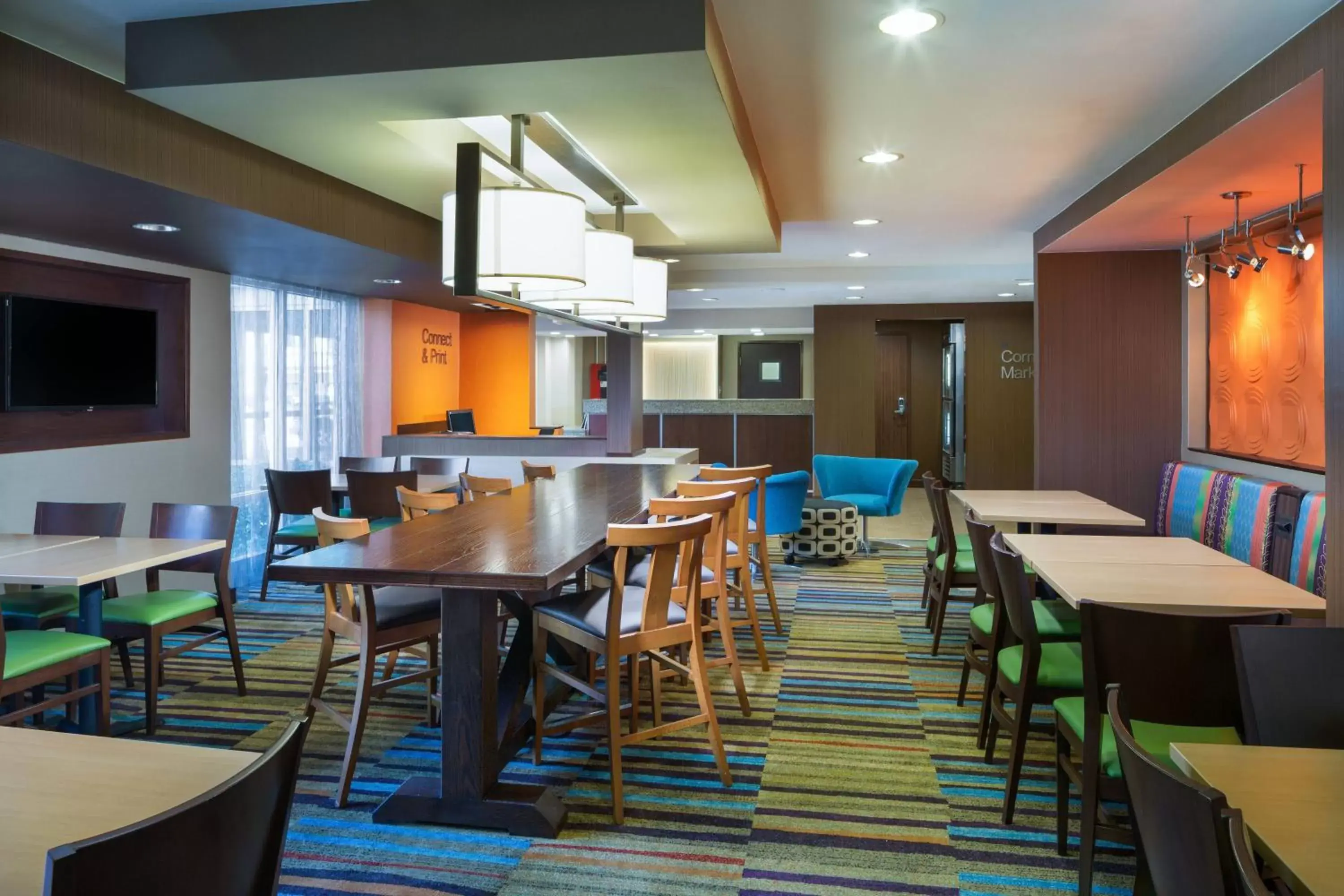 Breakfast in Fairfield Inn & Suites by Marriott San Antonio Airport/North Star Mall