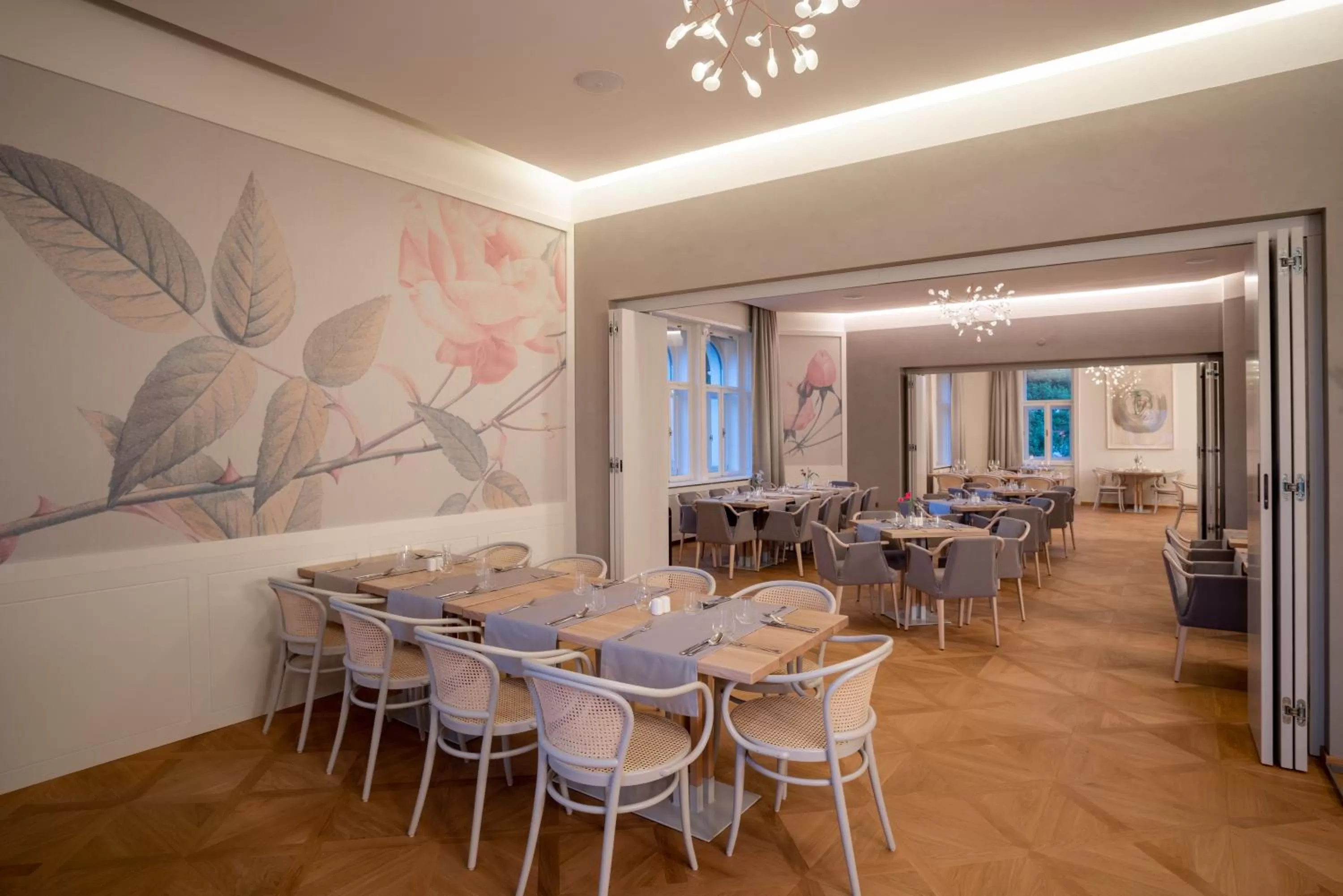 Restaurant/places to eat in Villa Rosenaw