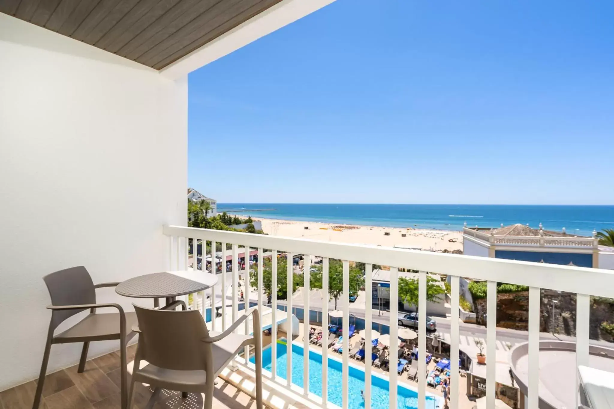 Sea view, Pool View in Jupiter Algarve Hotel