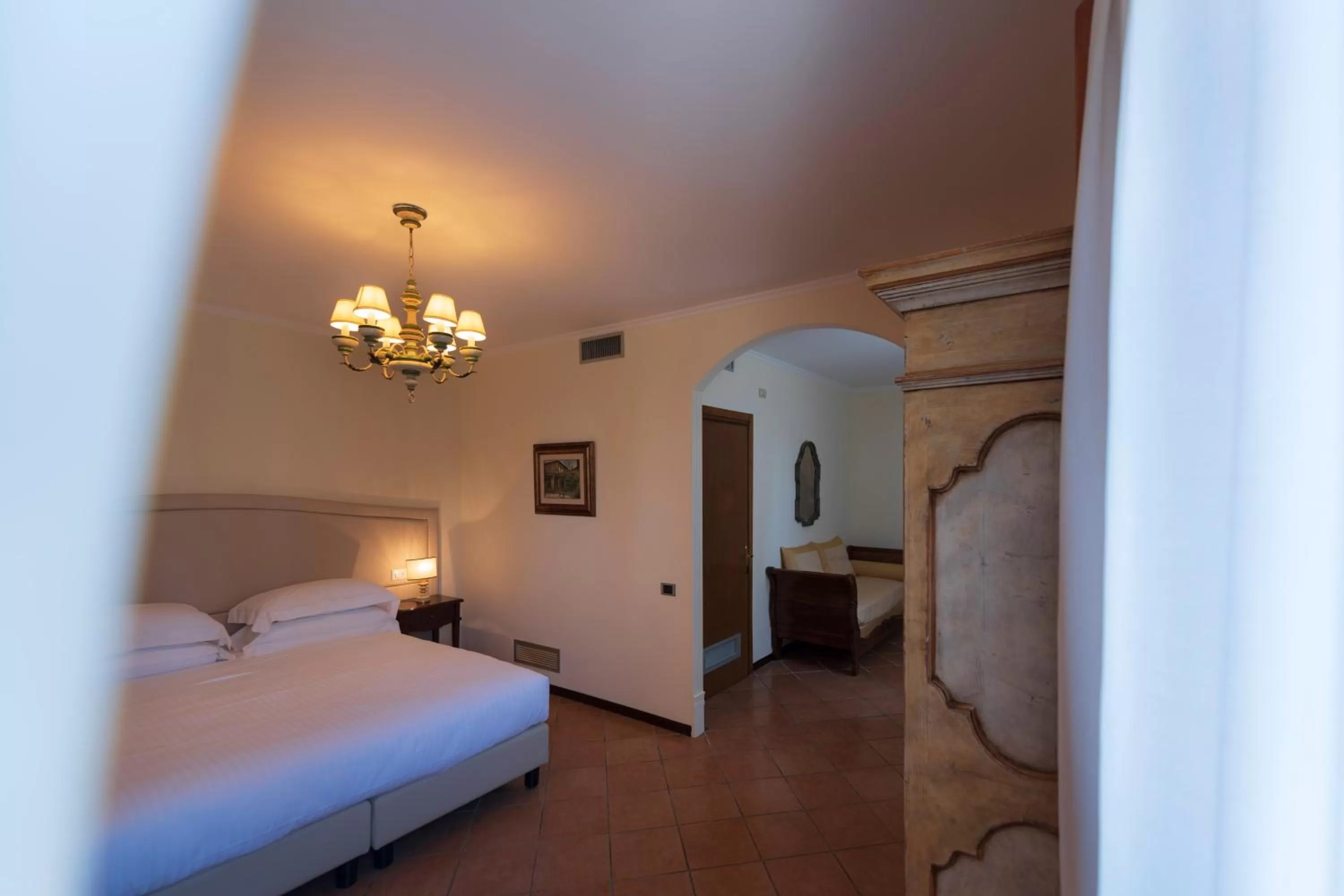 Bed in Villa Scacciapensieri Boutique Hotel