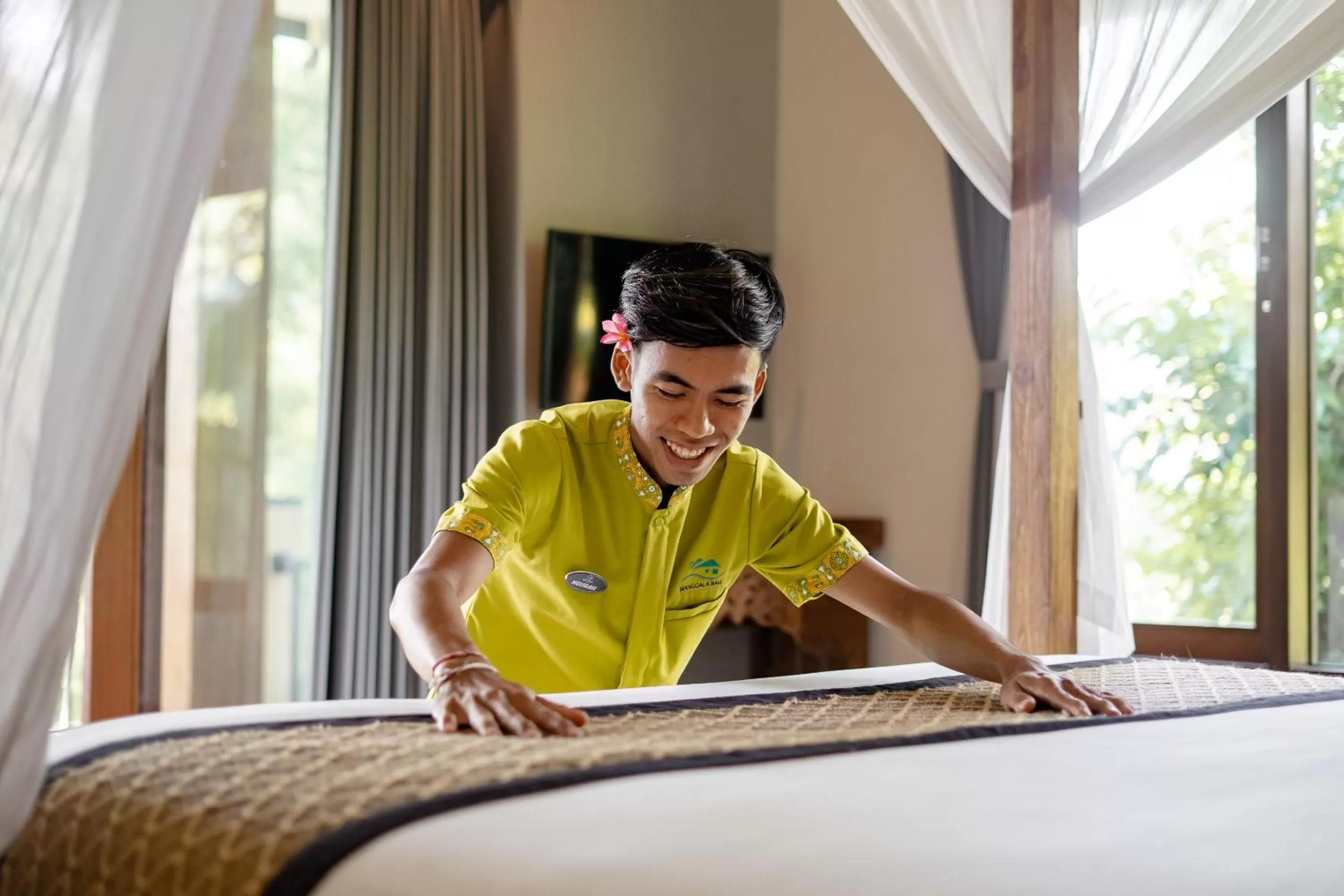 Staff, Bed in Kubu Rama Ubud Cottage