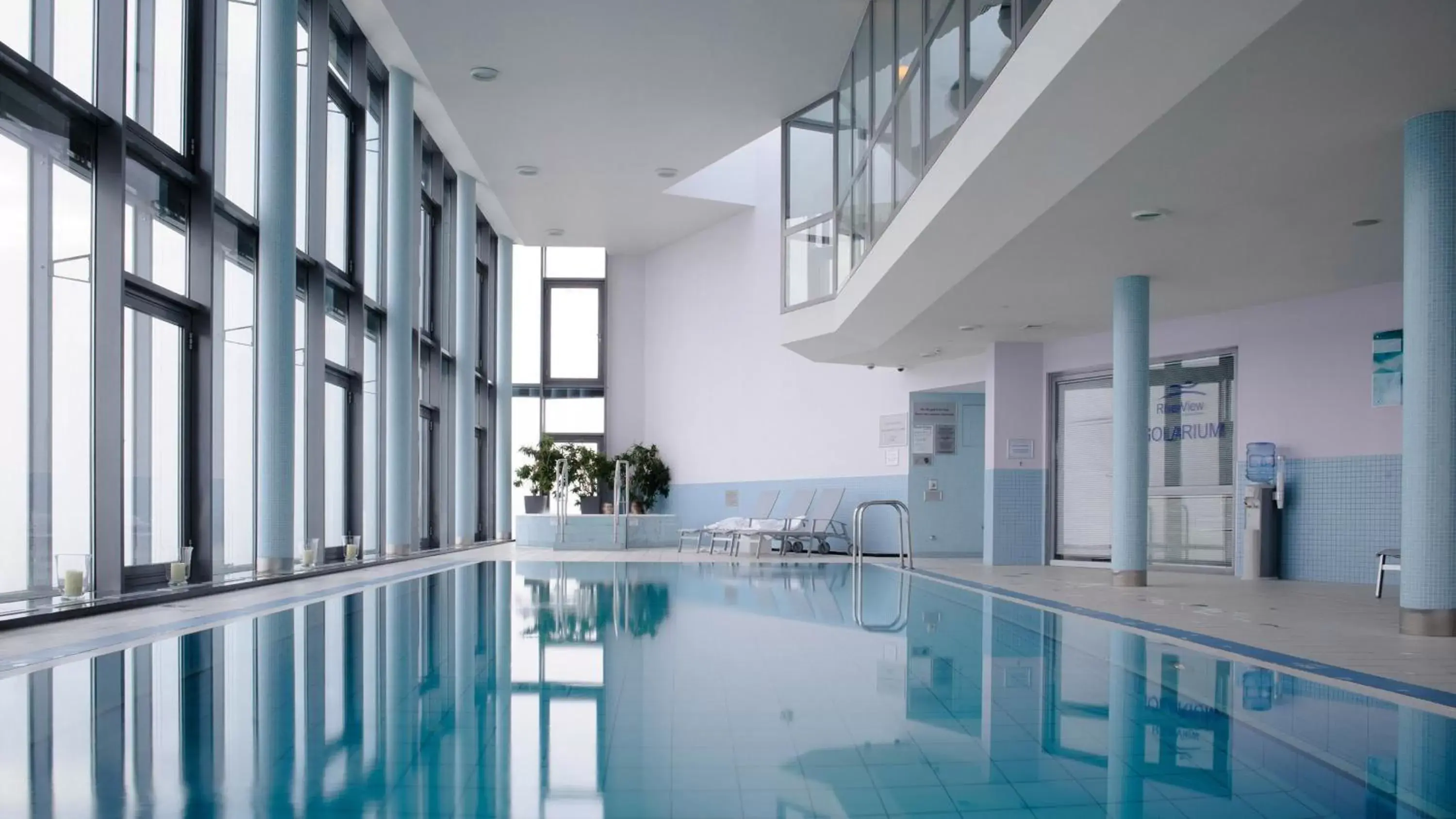 Swimming pool in InterContinental Warszawa by IHG Swimming pool in InterContinental Warszawa by IHG