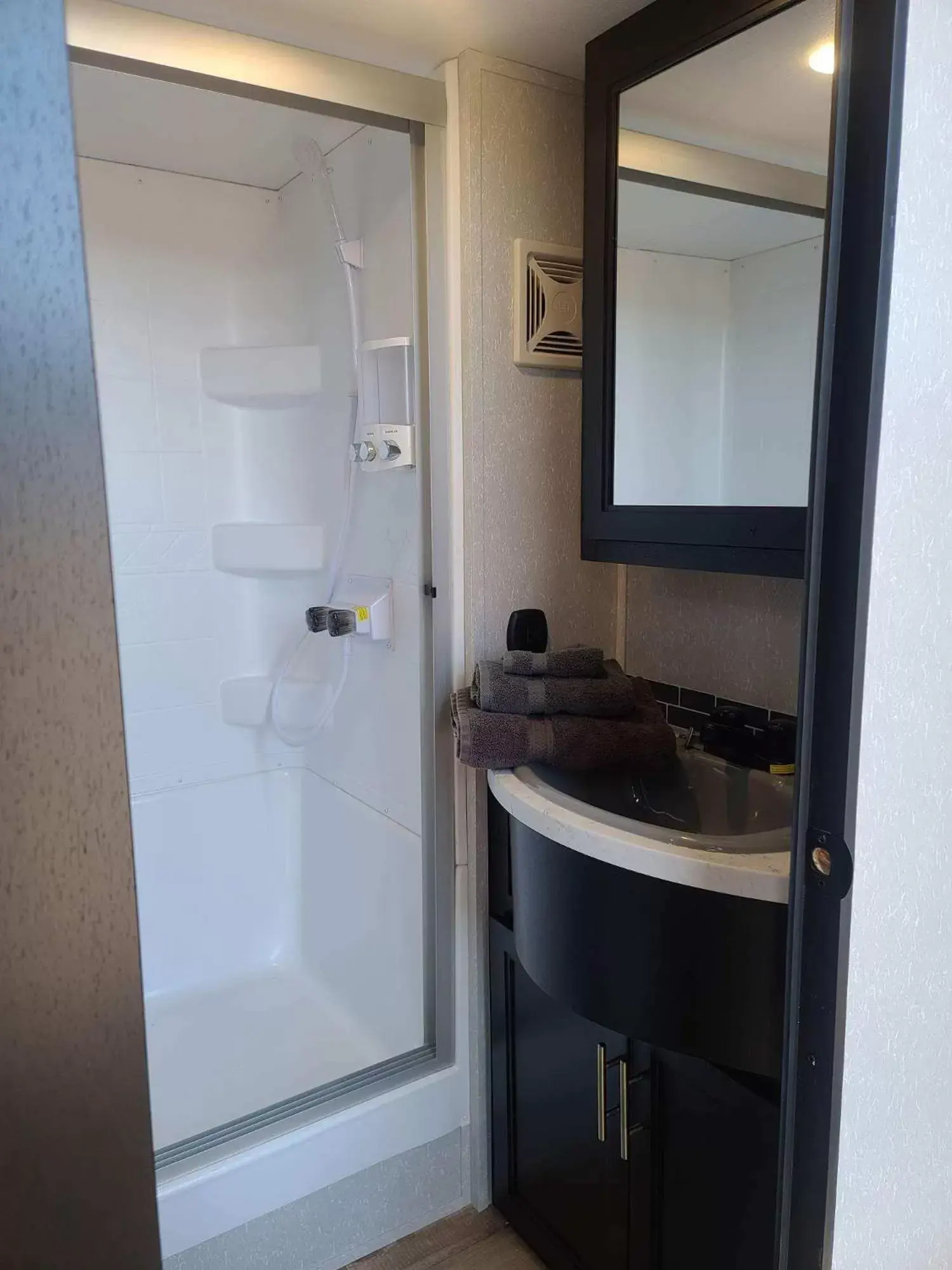 Bathroom in Grand Canyon RV Glamping