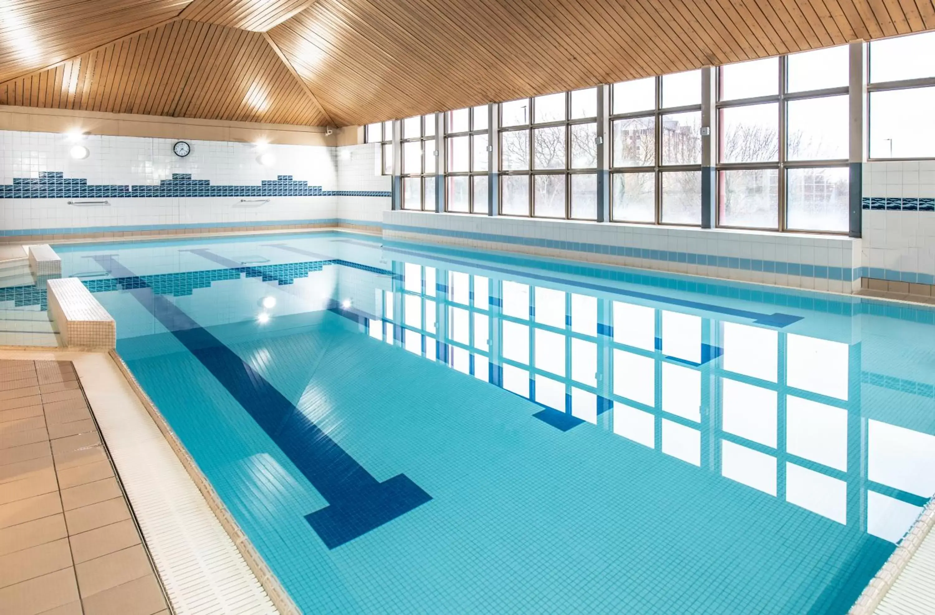 Pool view, Swimming Pool in Copthorne Hotel Slough Windsor