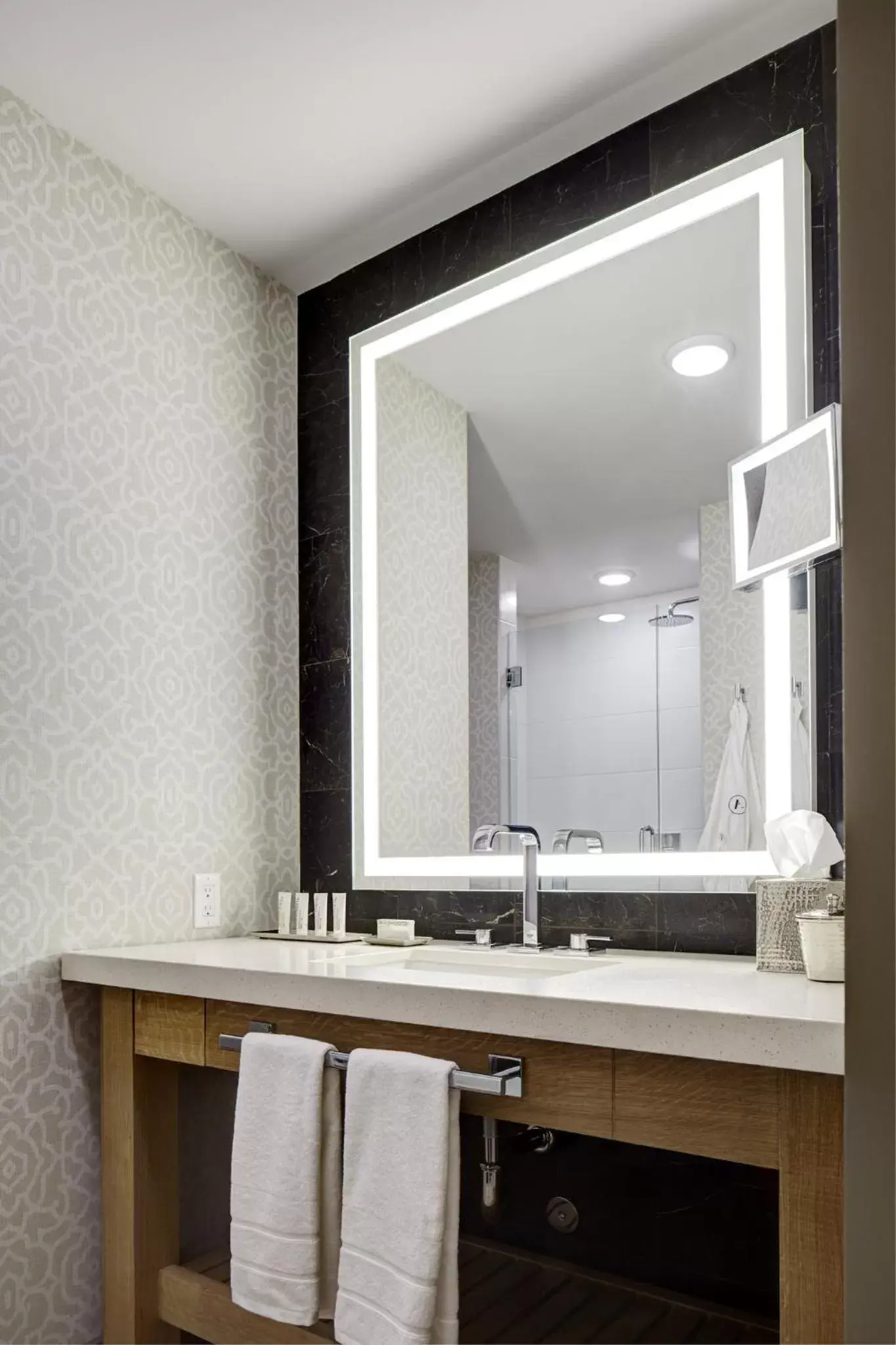 Deluxe King Guest Room in Archer Hotel Napa Deluxe King Guest Room in Archer Hotel Napa