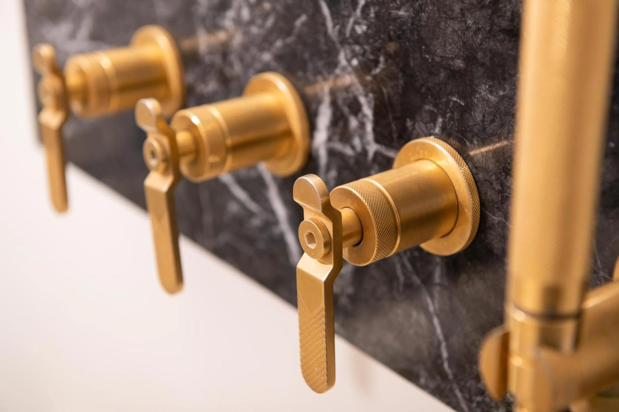 Shower in Porto Mykonos