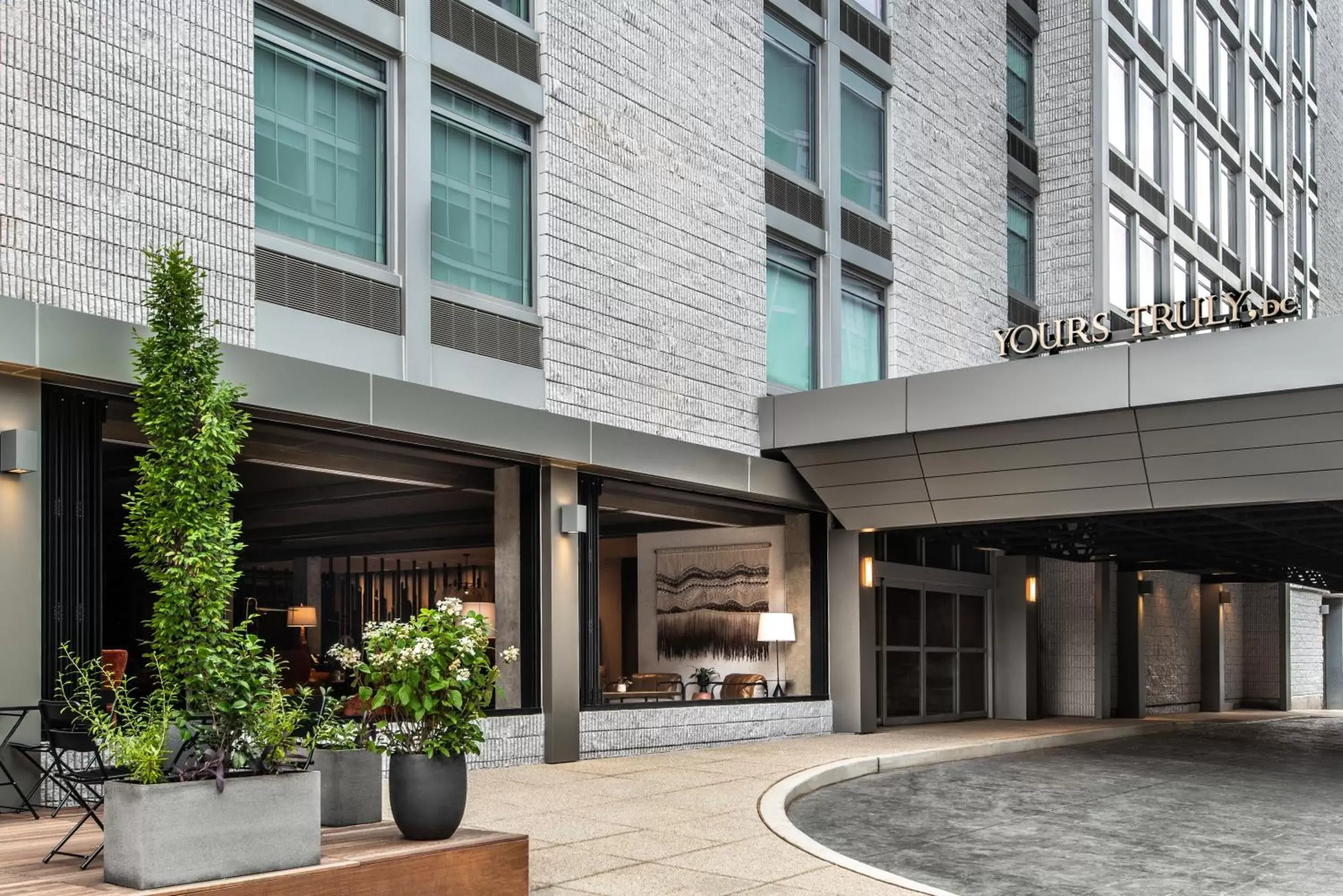 Property building in Vignette Collection Yours Truly DC by IHG Property building in Vignette Collection Yours Truly DC by IHG