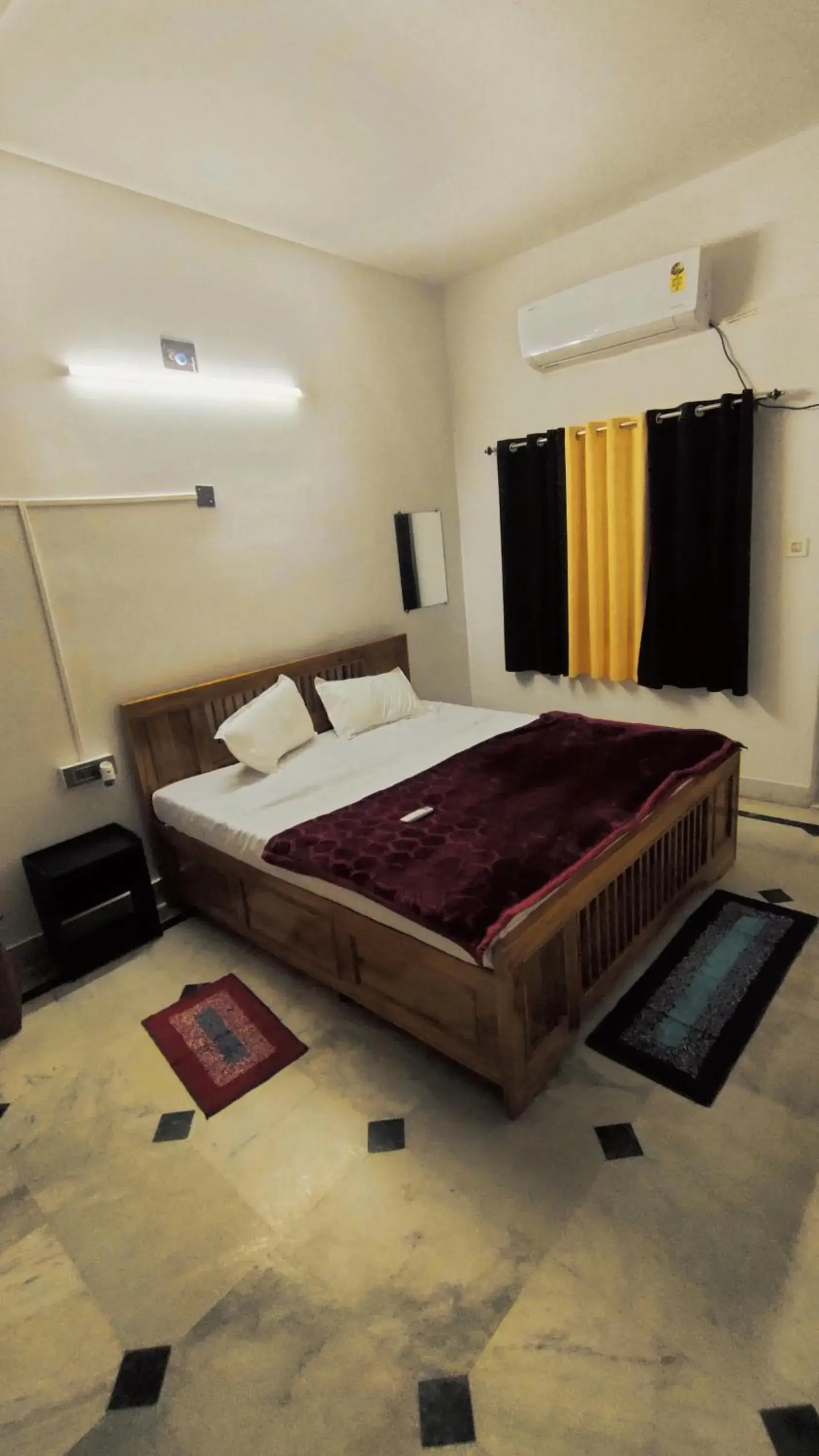 Bed in Hotel The Aparna Residency