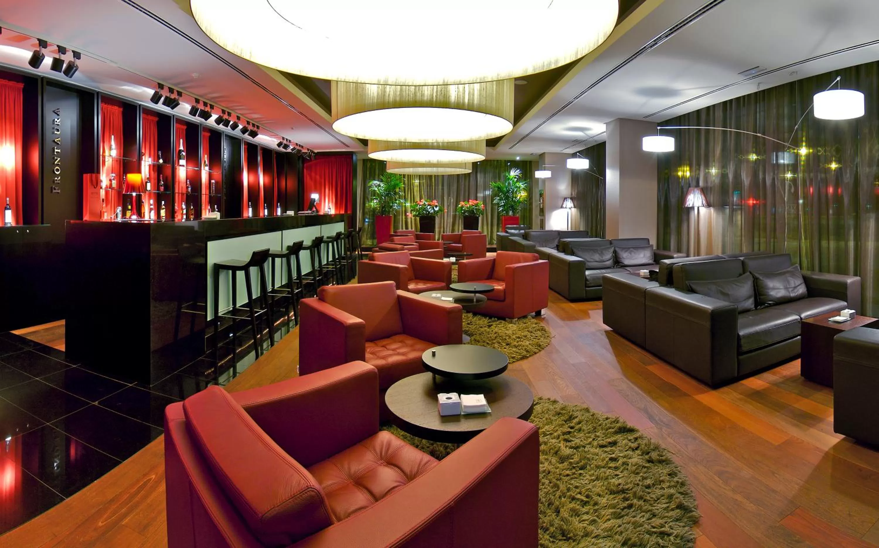 Lounge or bar in Vincci Frontaura