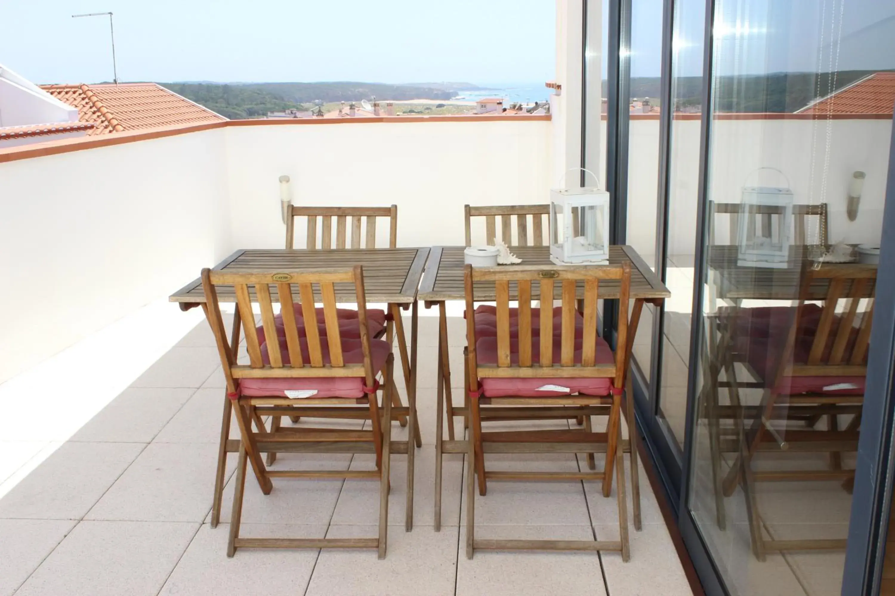 Sea view, Balcony/Terrace in Born To Stay In Milfontes