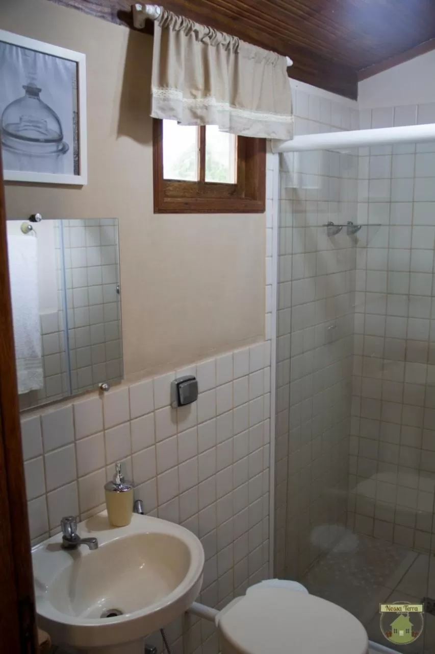 Bathroom in Pousada Nossa Terra