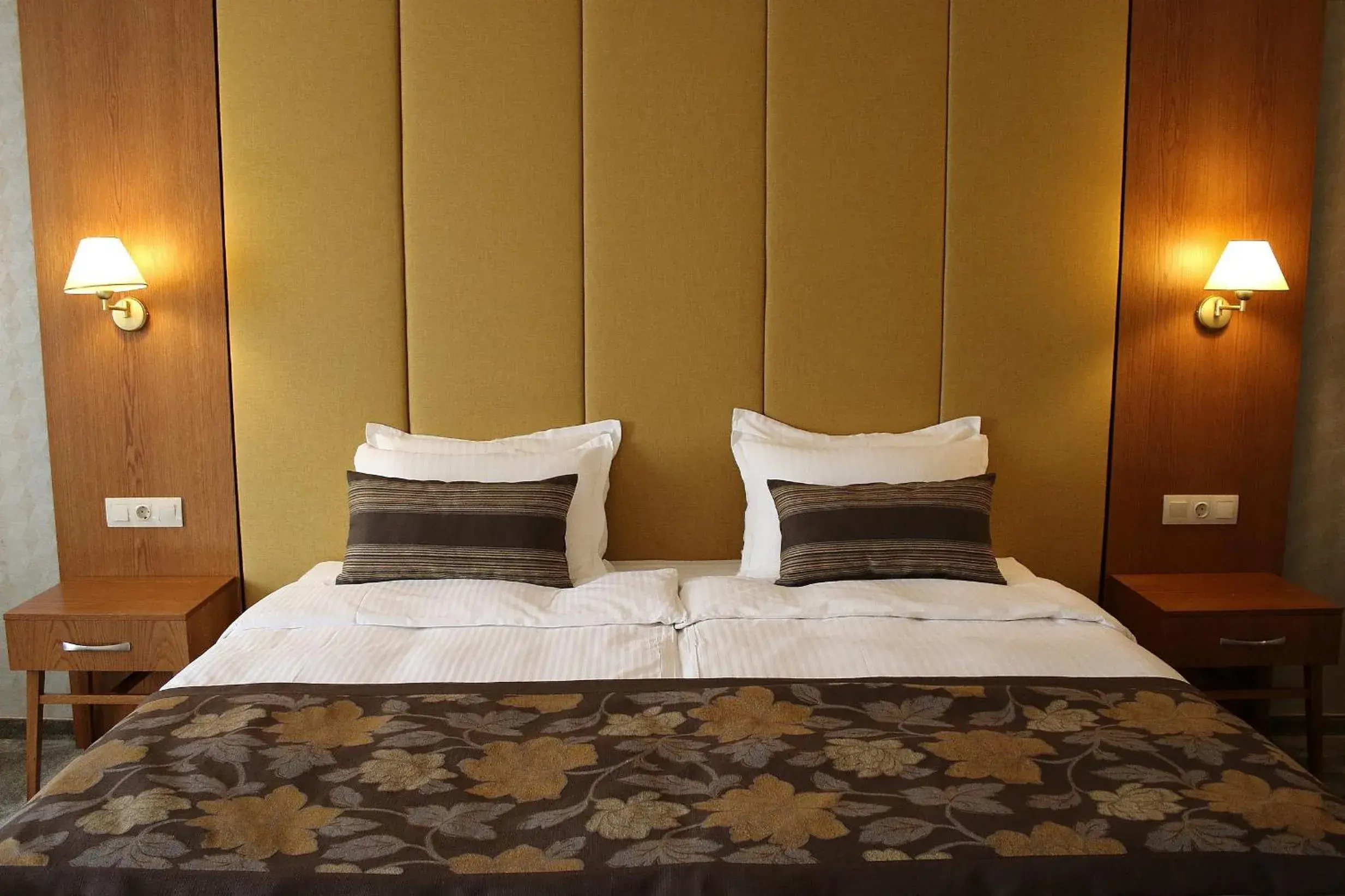 Bed in Hotel Golden Tulip Varna
