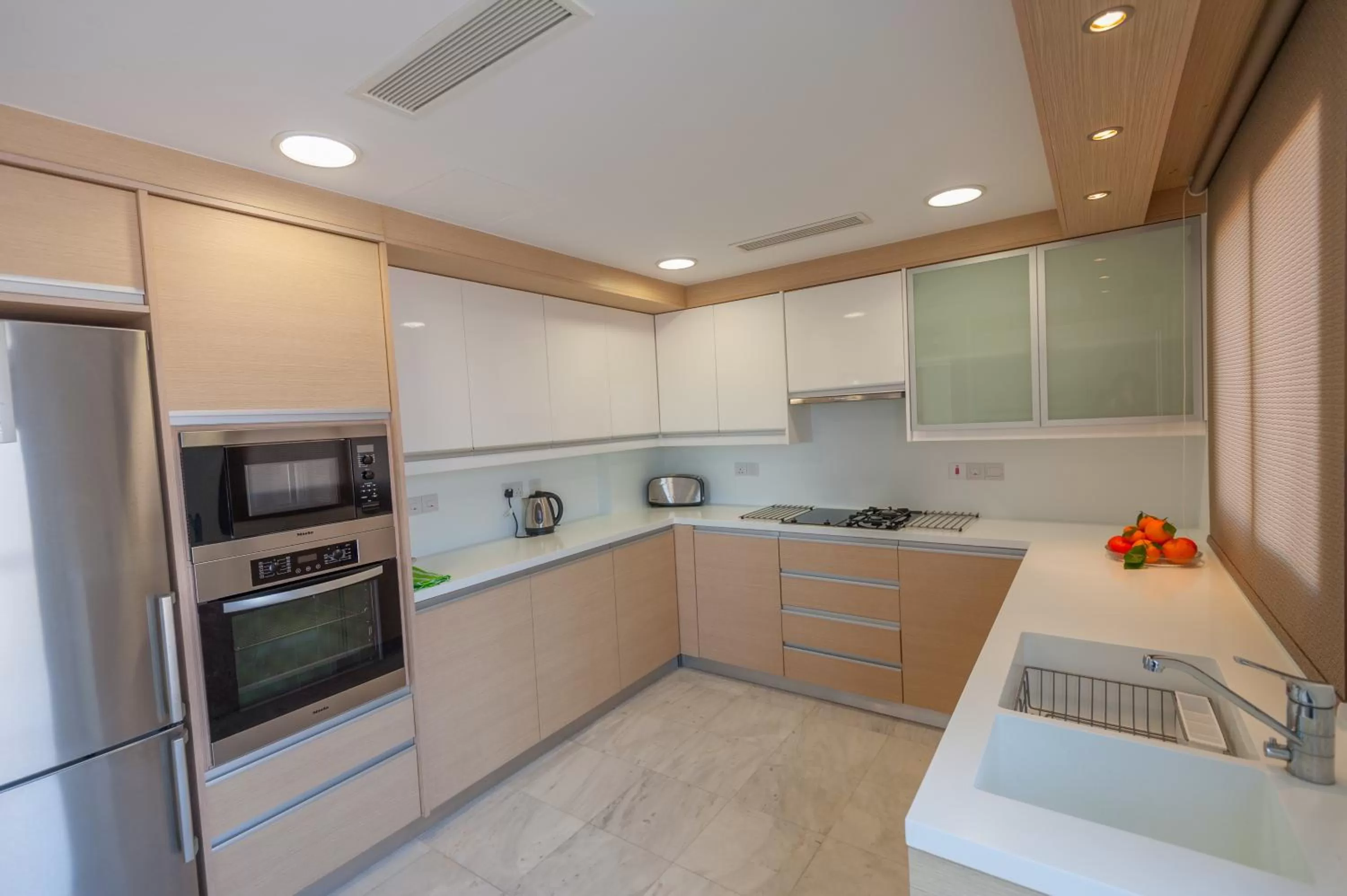 Kitchen or kitchenette in Elysia Park