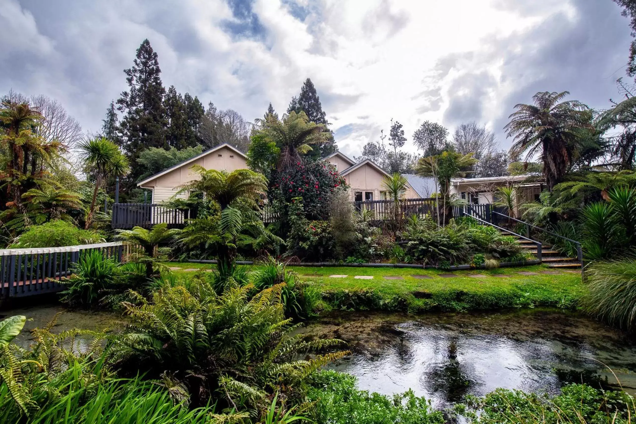 Natural landscape, Property Building in Best Western Braeside Rotorua