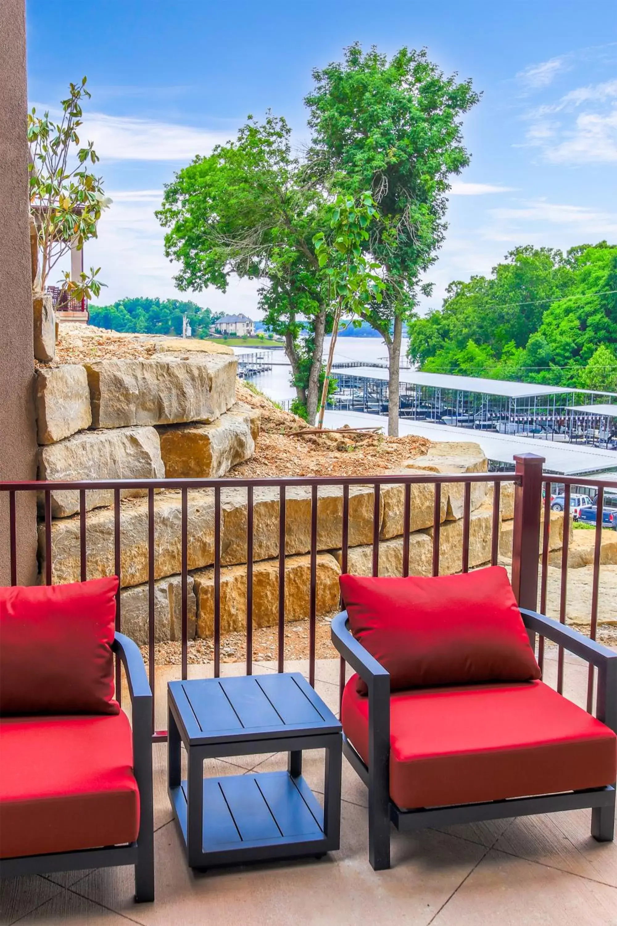 Patio, Seating Area in The Resort at Lake of the Ozarks
