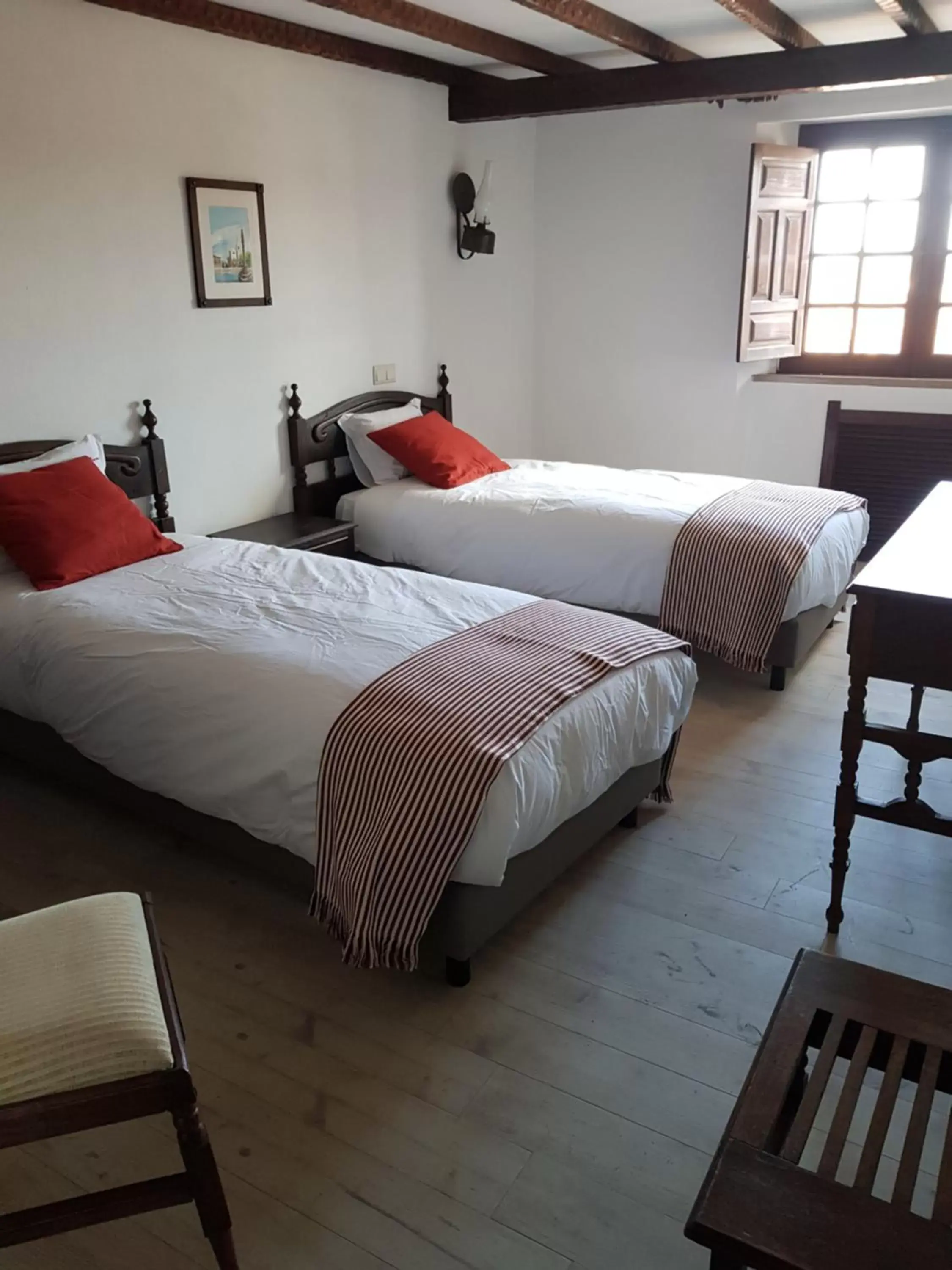 Bedroom, Bed in Rainha Santa Isabel - Óbidos History Hotel
