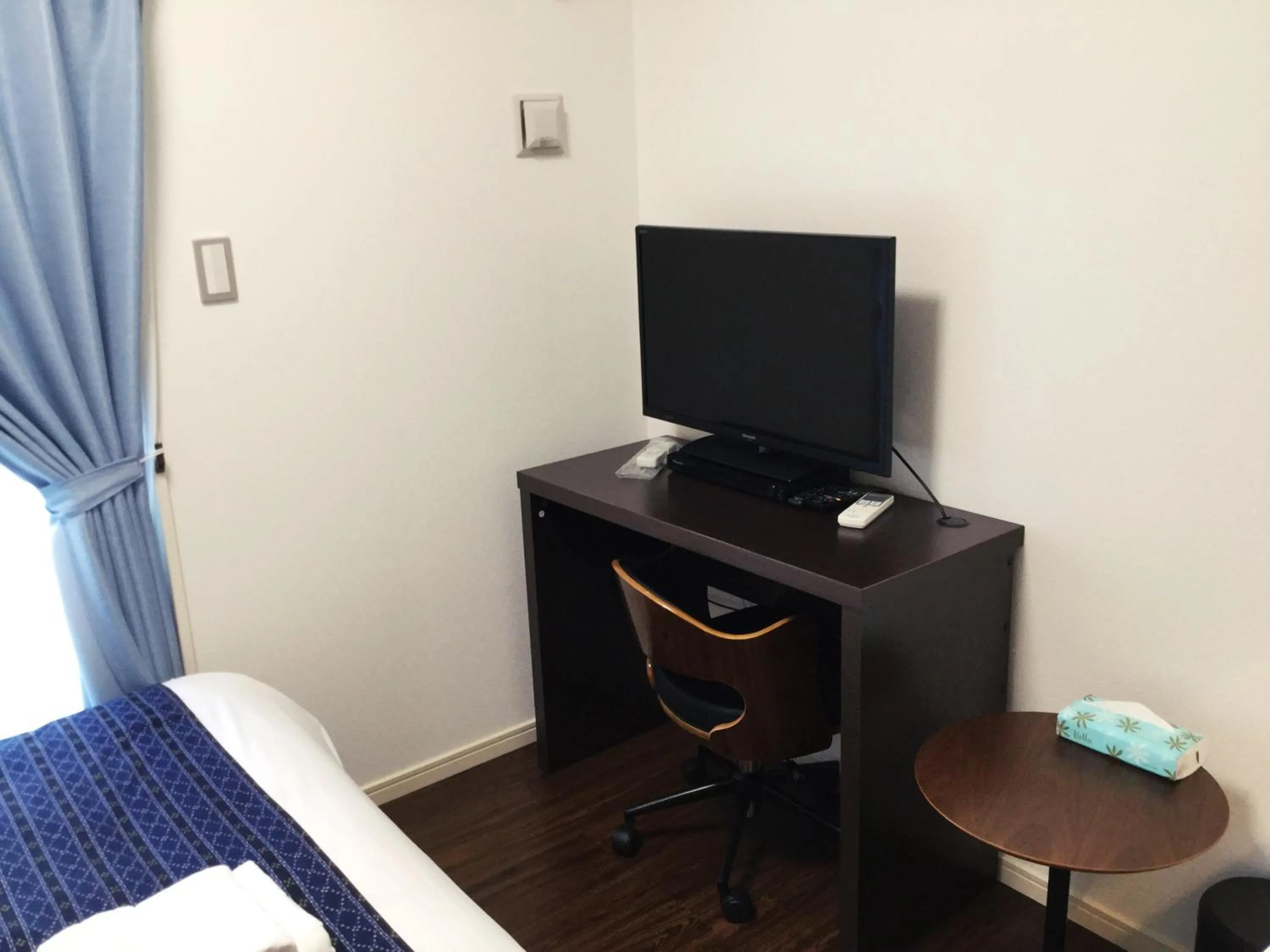 Photo of the whole room, TV/Entertainment Center in Mr. Kinjo in Makishi