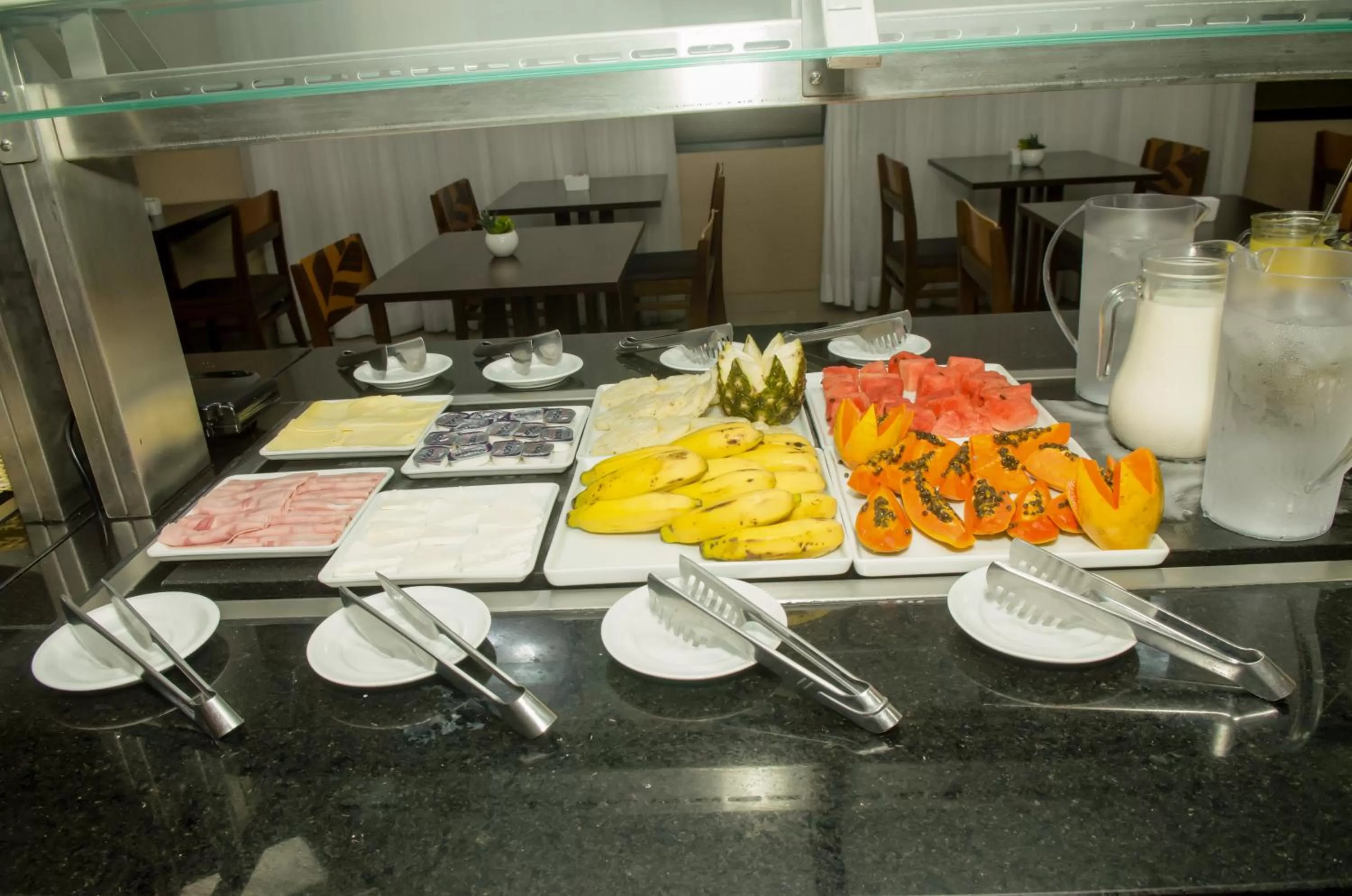 Buffet breakfast in Stop Inn Plus Pampulha