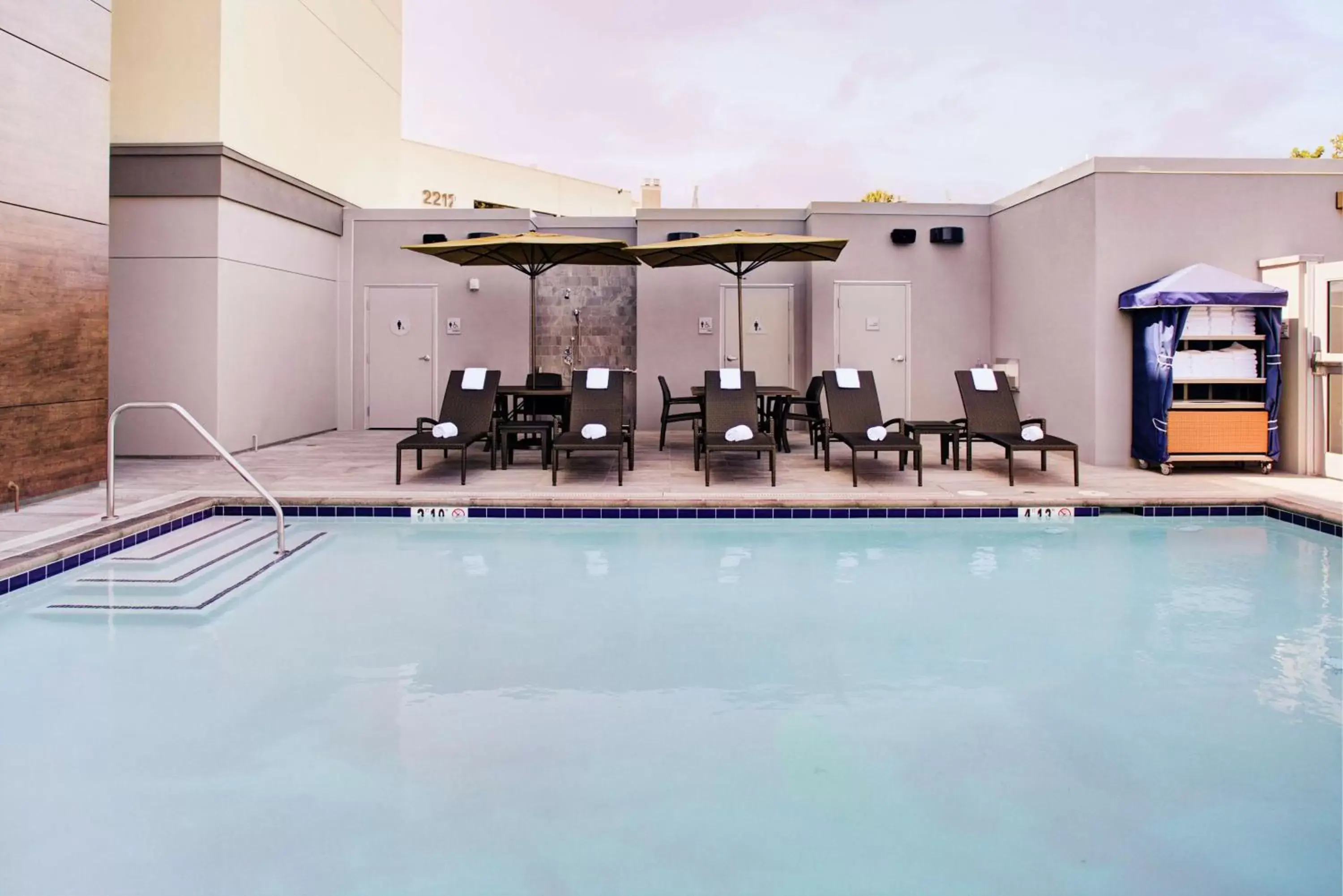 Pool view, Swimming Pool in Hampton Inn & Suites Irvine/Orange County Airport