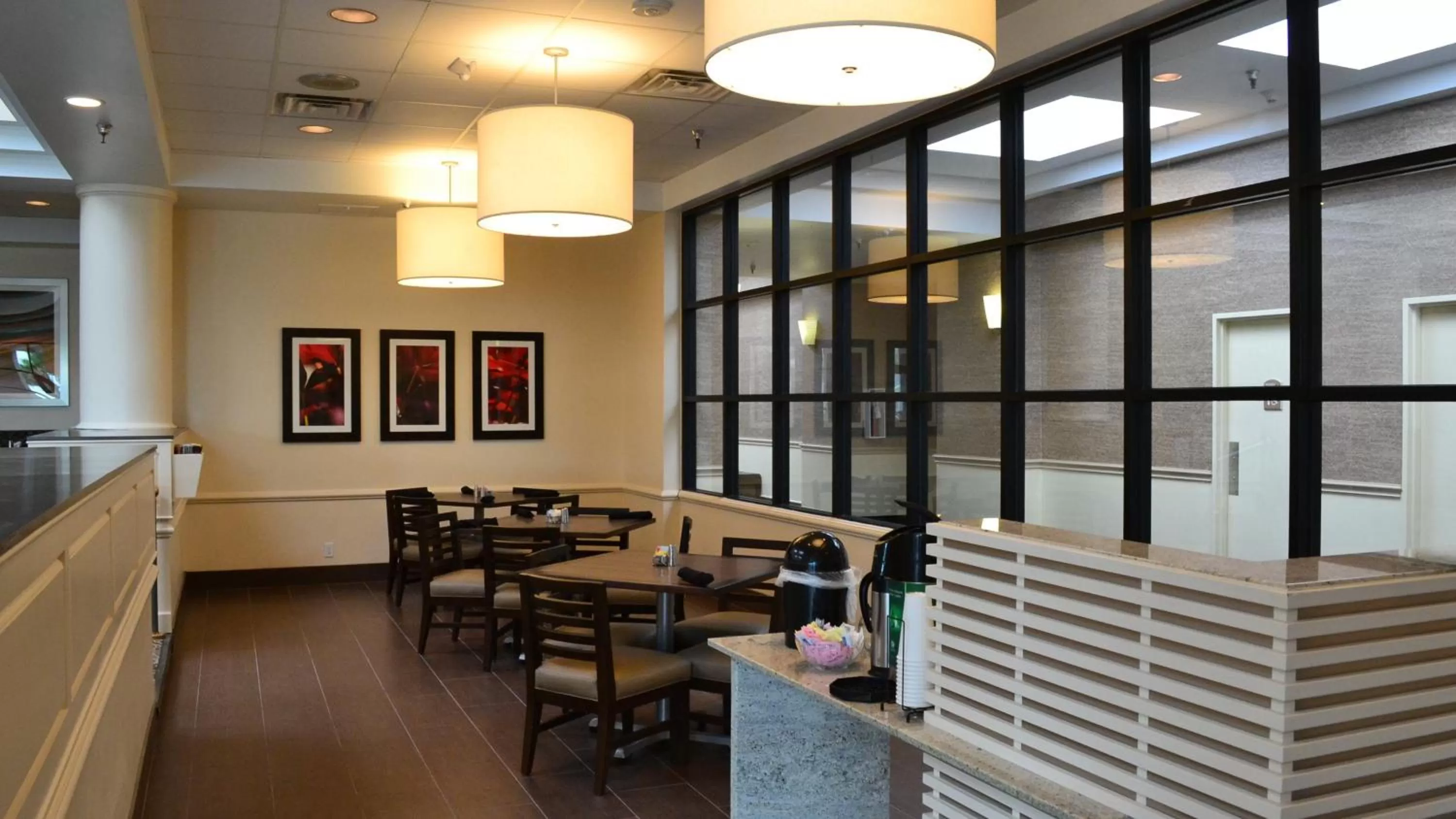Restaurant/places to eat in Holiday Inn Houston S - NRG Area - Med Ctr by IHG