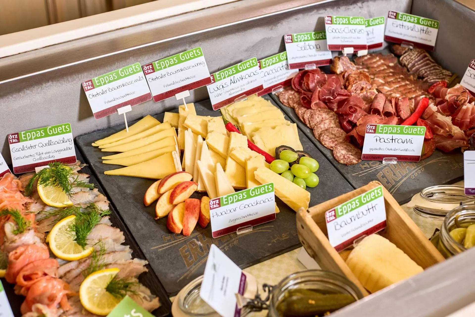 Breakfast in Hotel Erhart Sölden