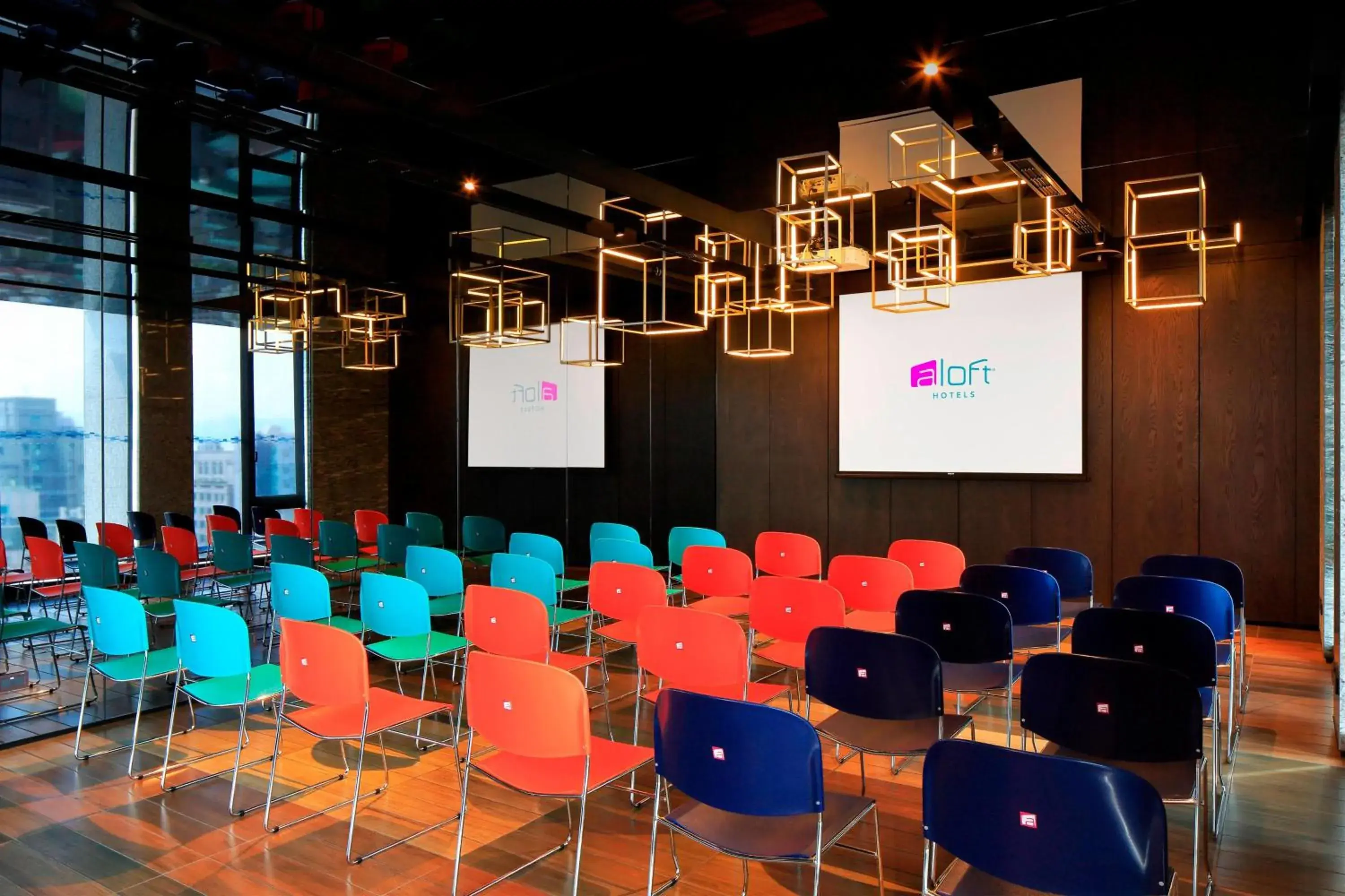 Meeting/conference room in Aloft Taipei Zhongshan