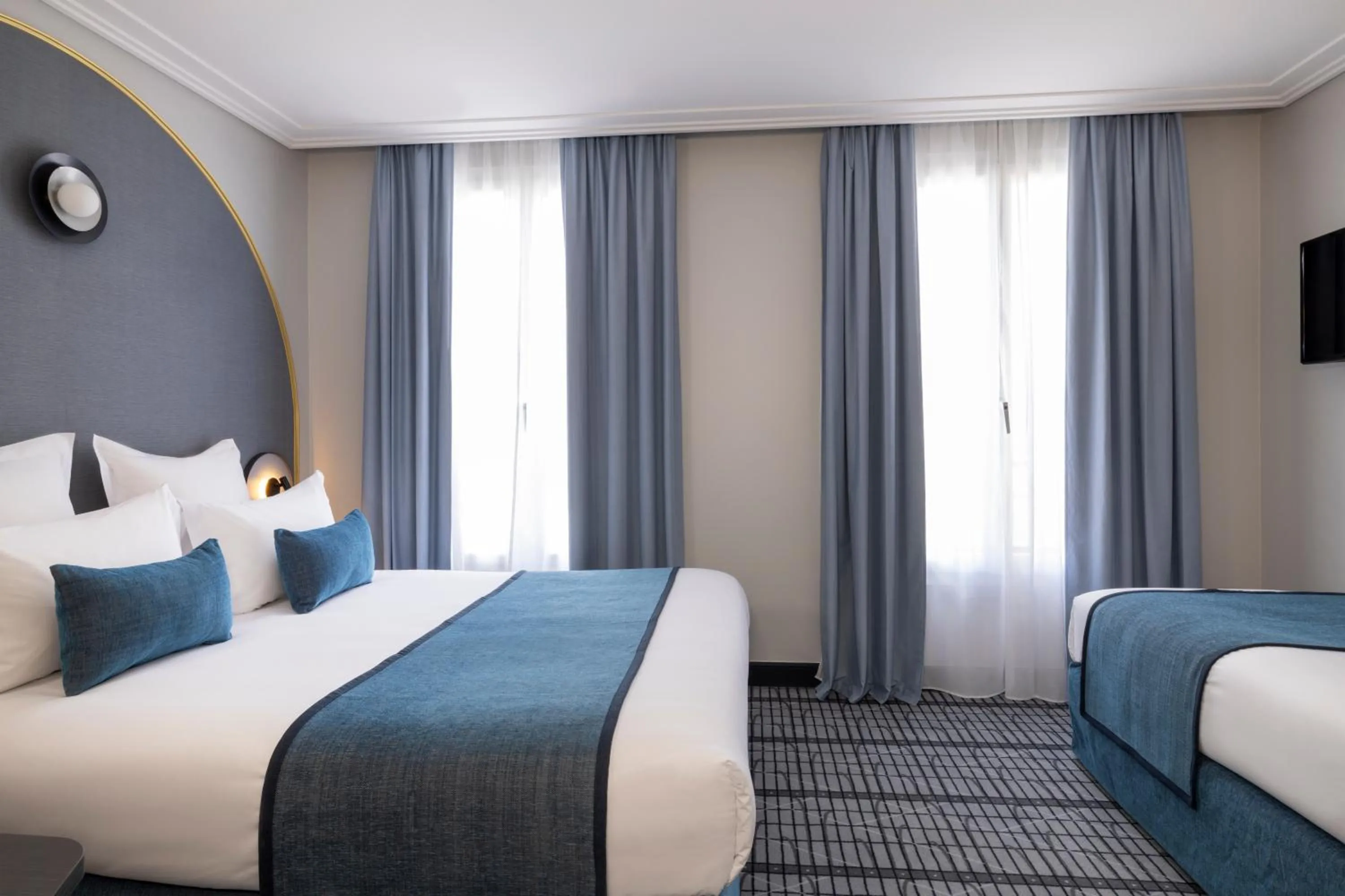 Bed in Hôtel de France Gare de Lyon Bastille