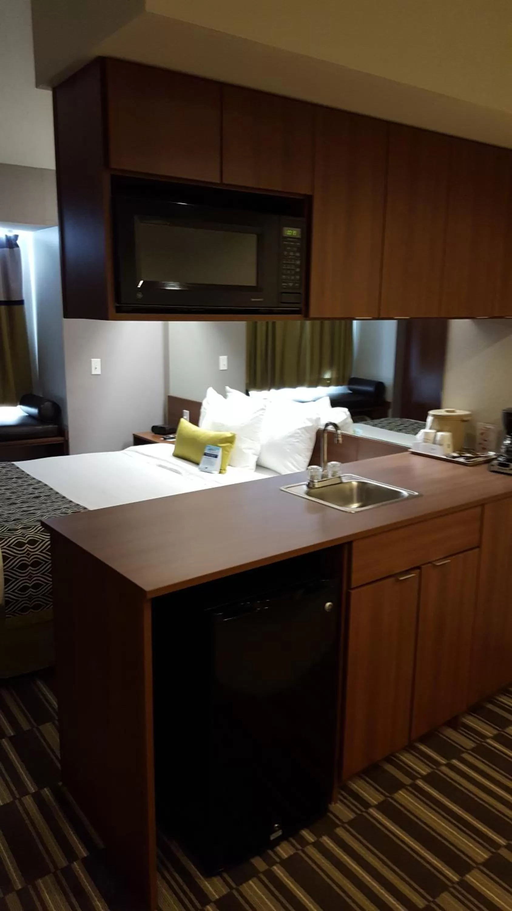 Kitchen or kitchenette in Microtel Inn & Suites by Wyndham Bellevue