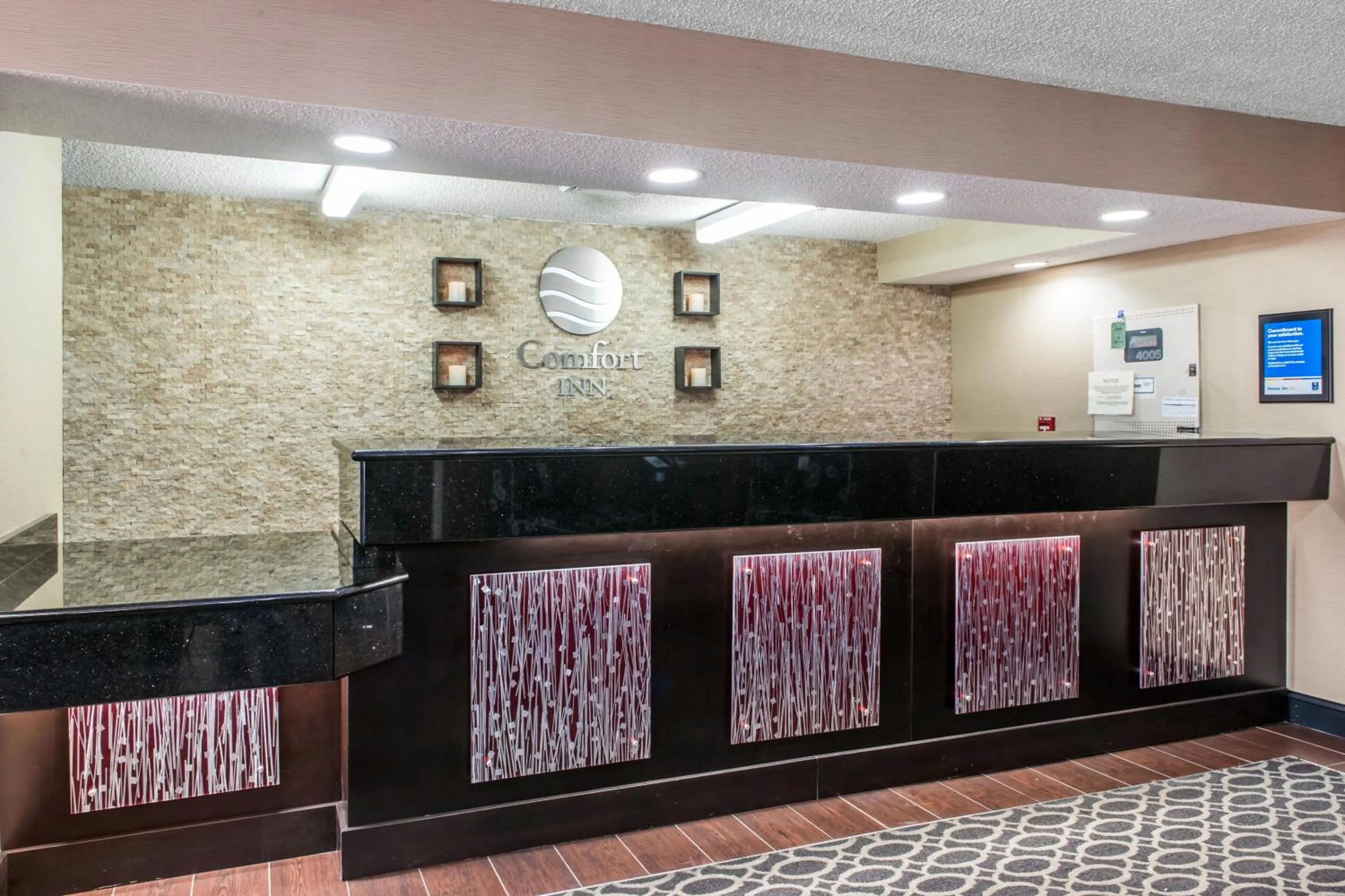 Lobby or reception in Comfort Inn Blue Ash North