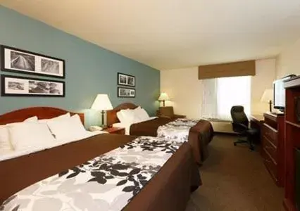 Queen Room with Two Queen Beds - Non-Smoking in Sleep Inn & Suites Evansville