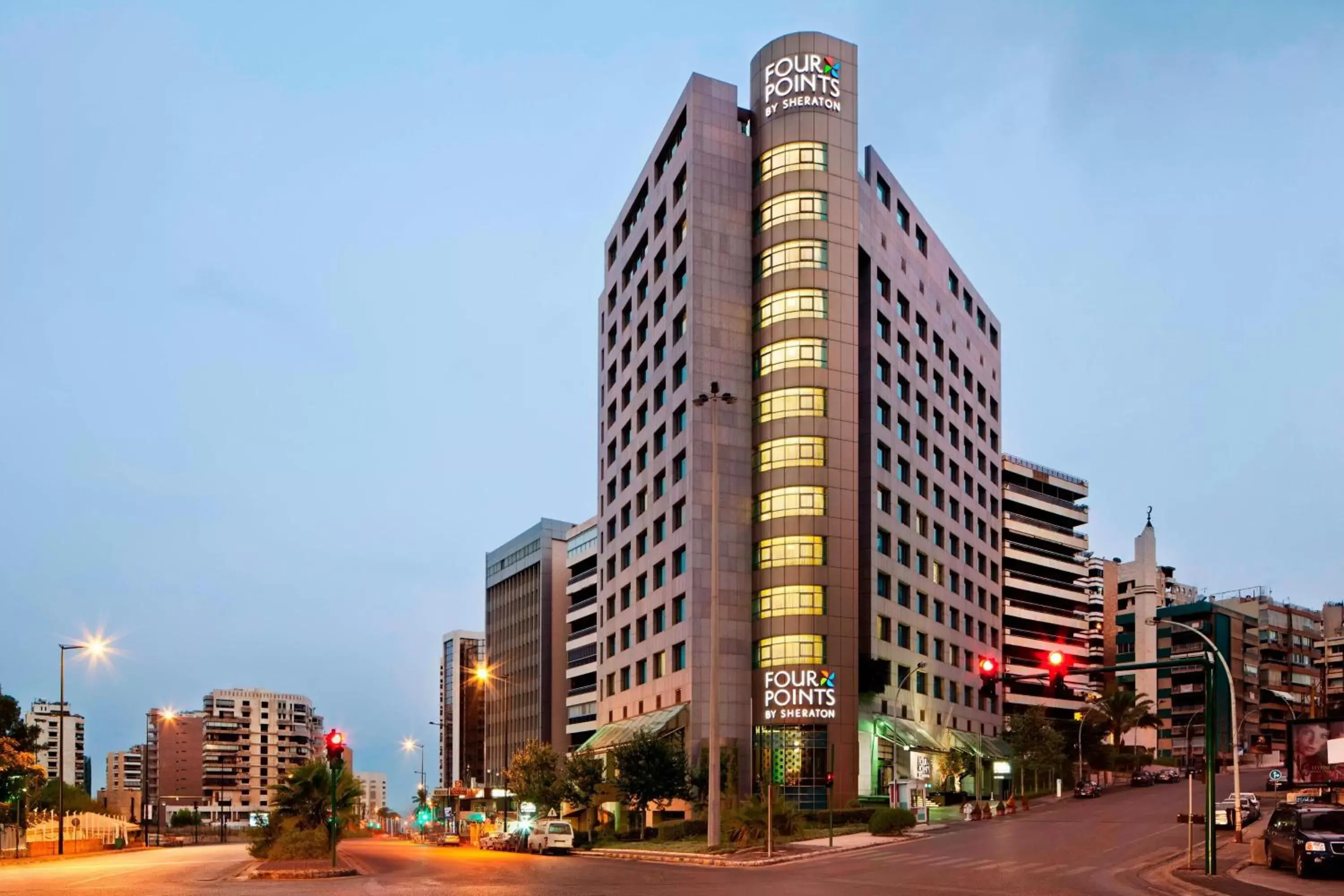 Property building in Four Points By Sheraton Le Verdun