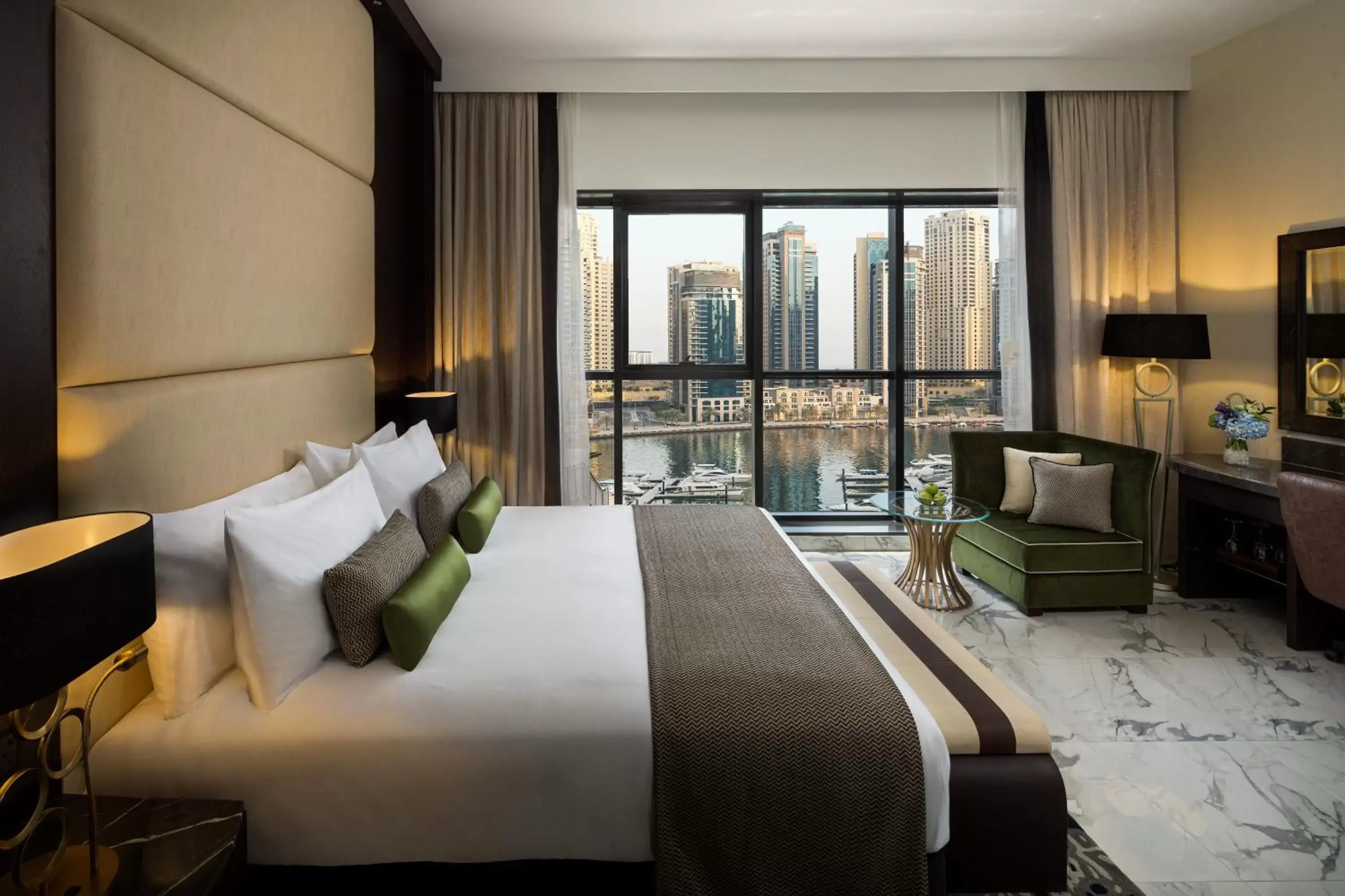 Bed in Millennium Place Dubai Marina