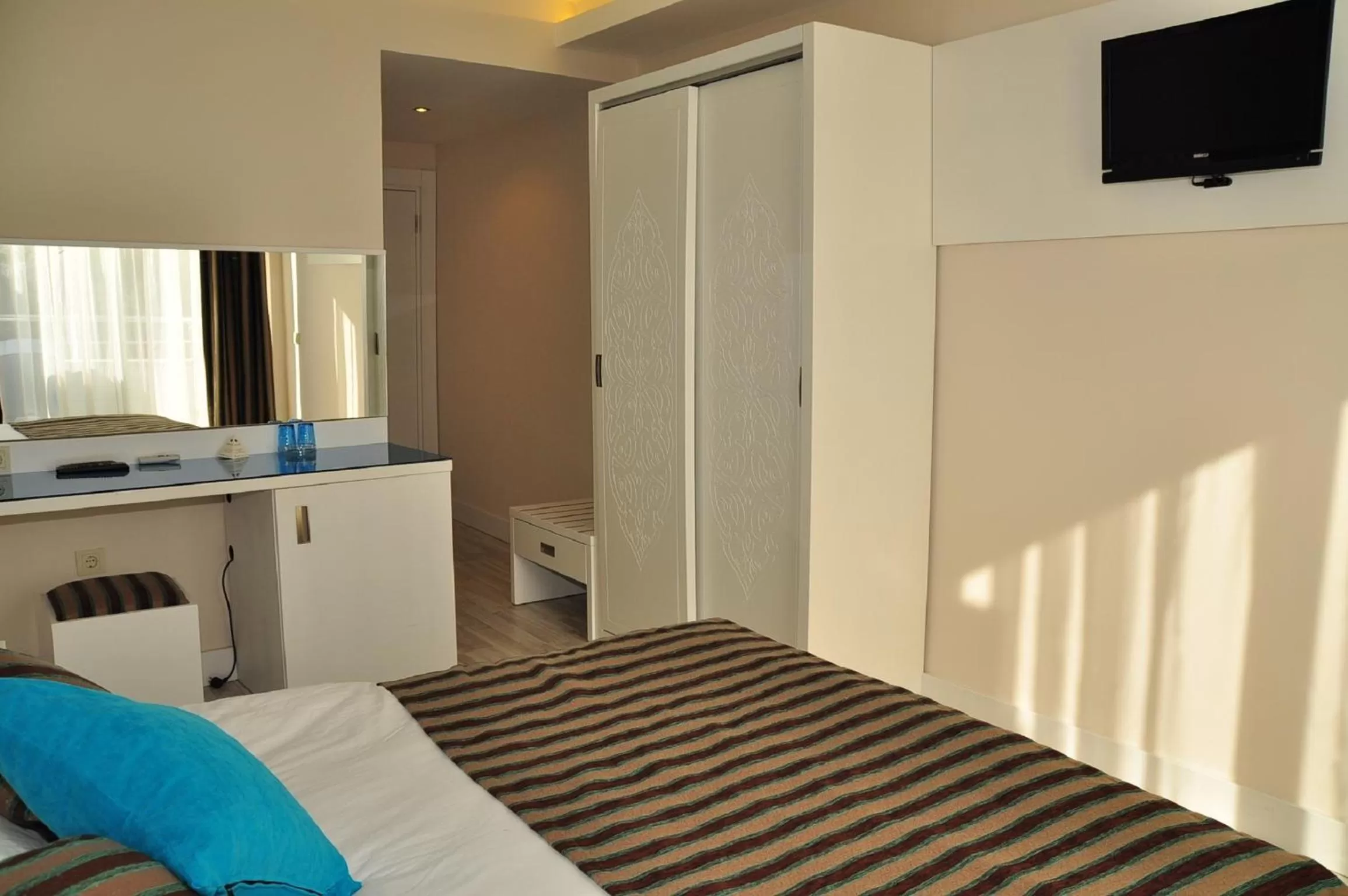 Photo of the whole room, Bed in Aura Boutique Hotel