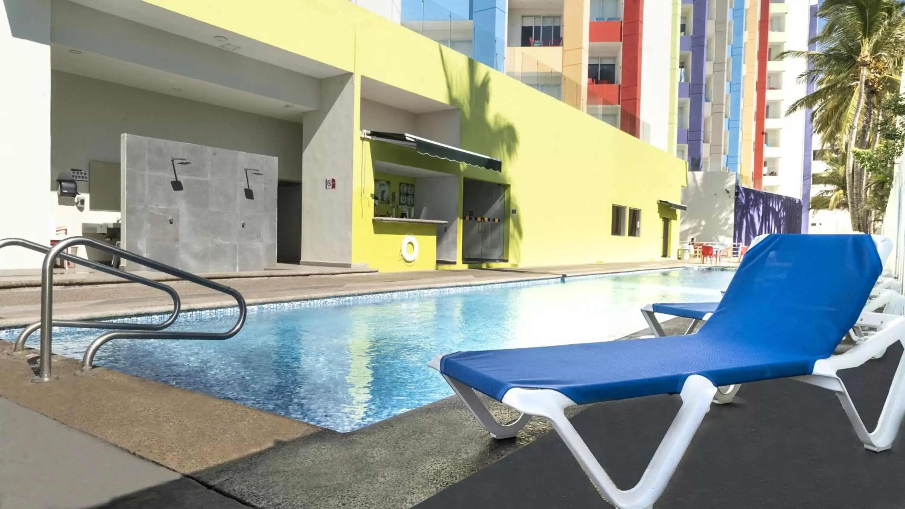 Swimming Pool in Park Inn By Radisson Mazatlán