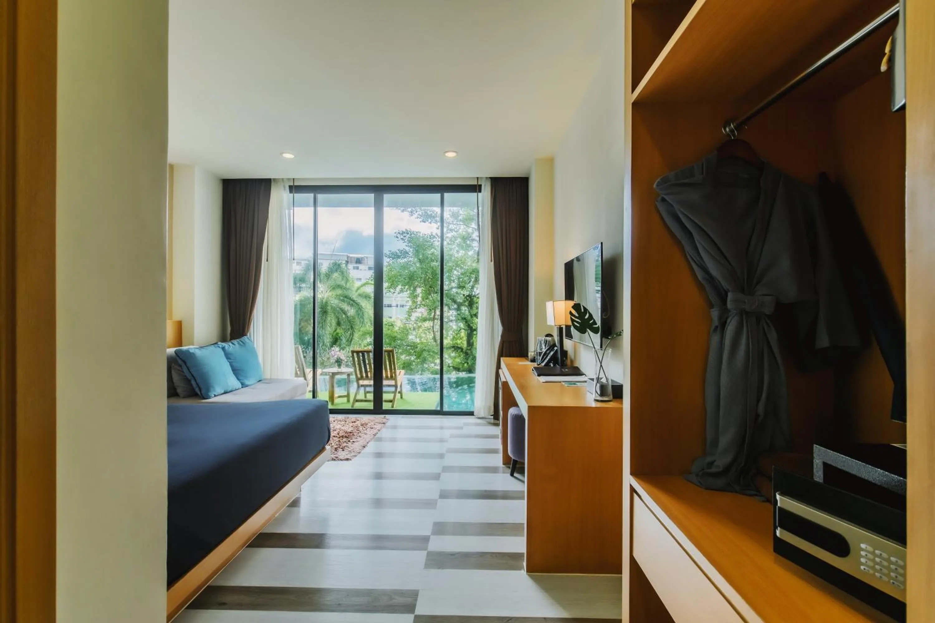 Photo of the whole room in The Lunar Patong