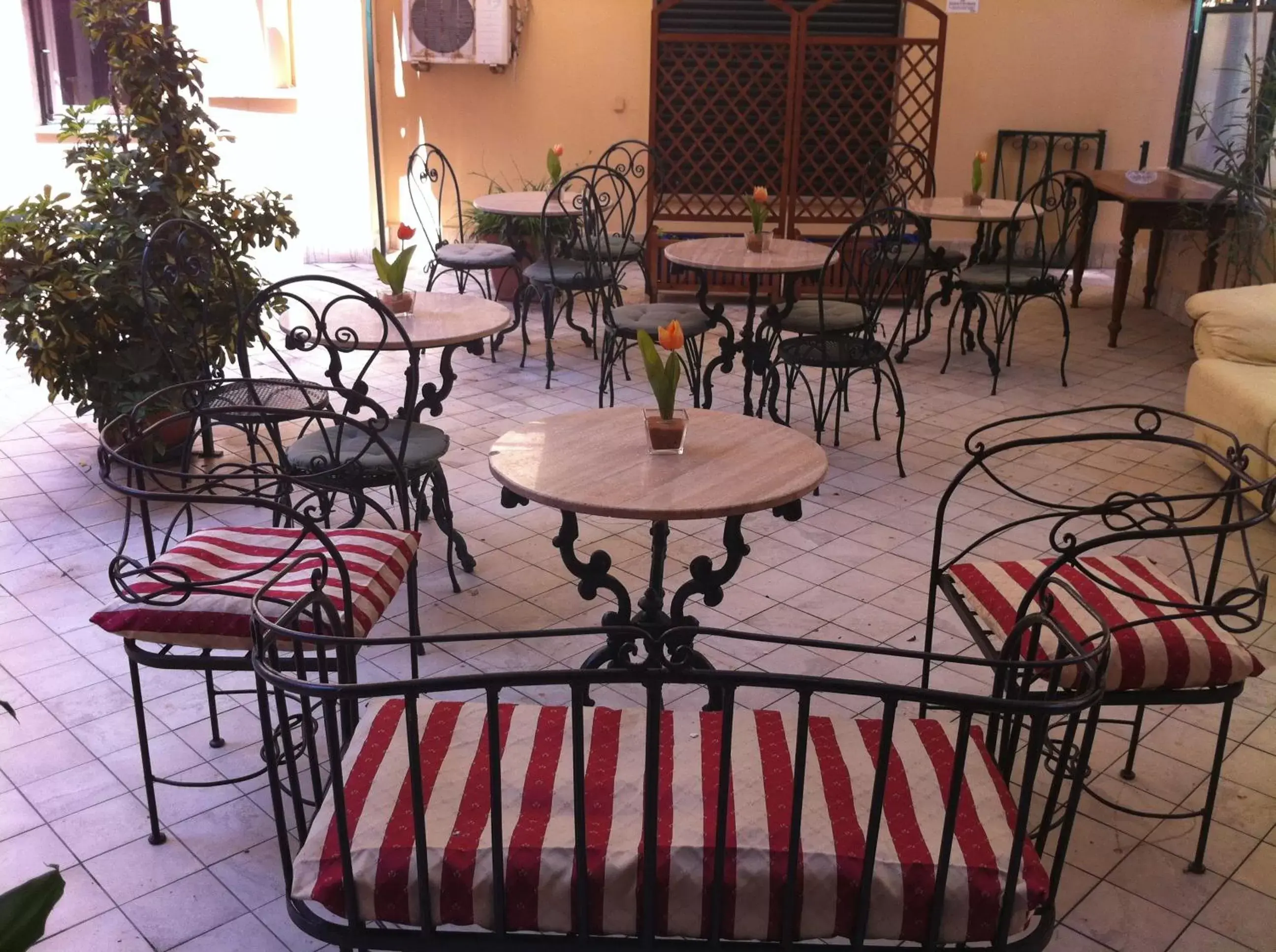 Balcony/Terrace, Restaurant/Places to Eat in B&B Sansevero Naples