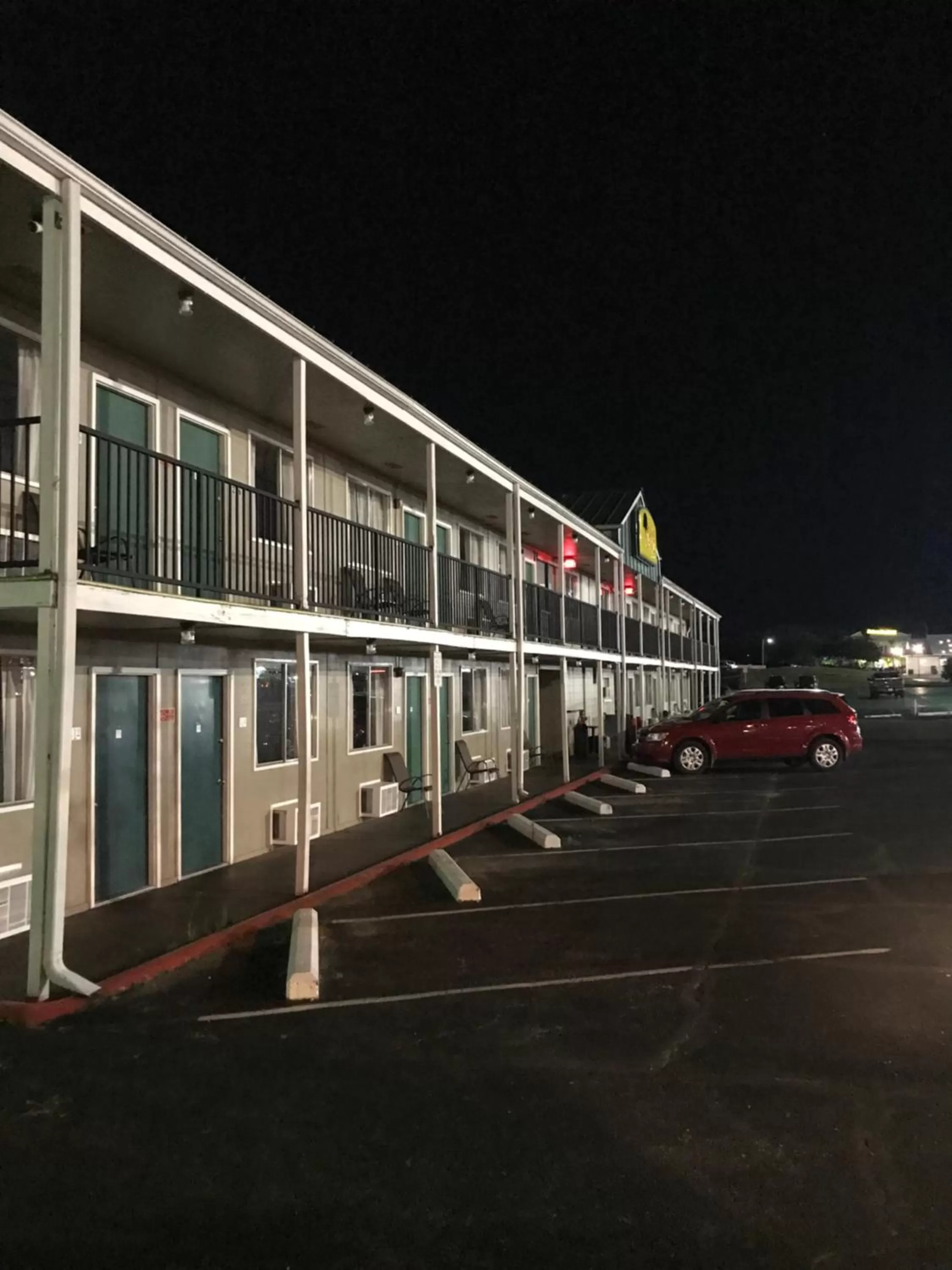 Nearby landmark, Property Building in American Patriot Family Inn aka Oak Grove Inn