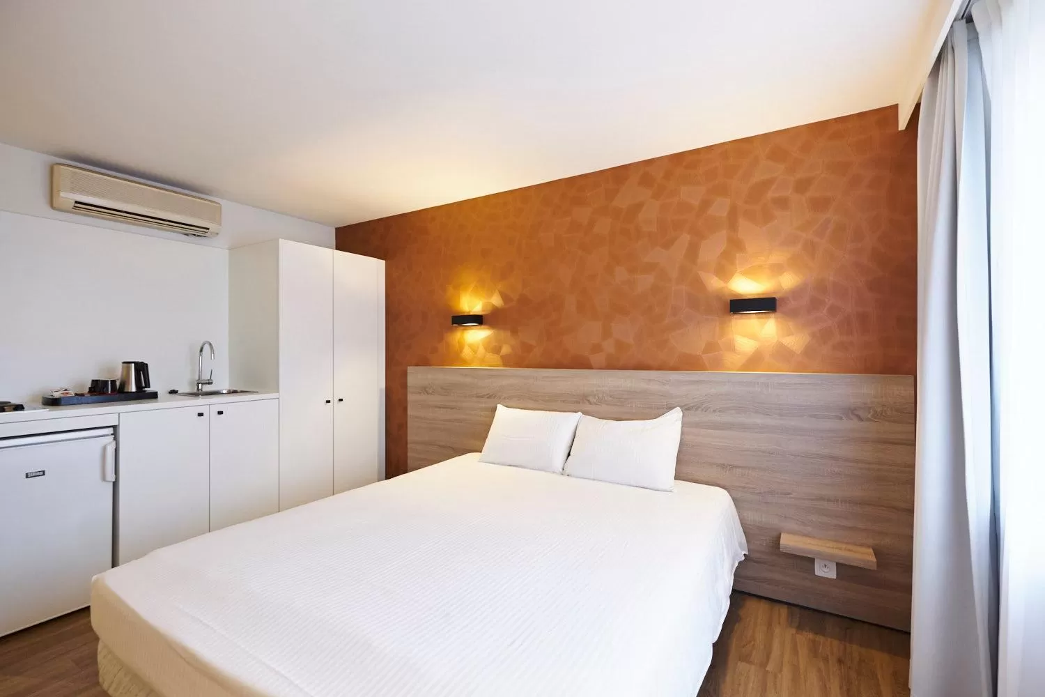 Coffee/tea facilities, Bed in Parkhotel Roeselare