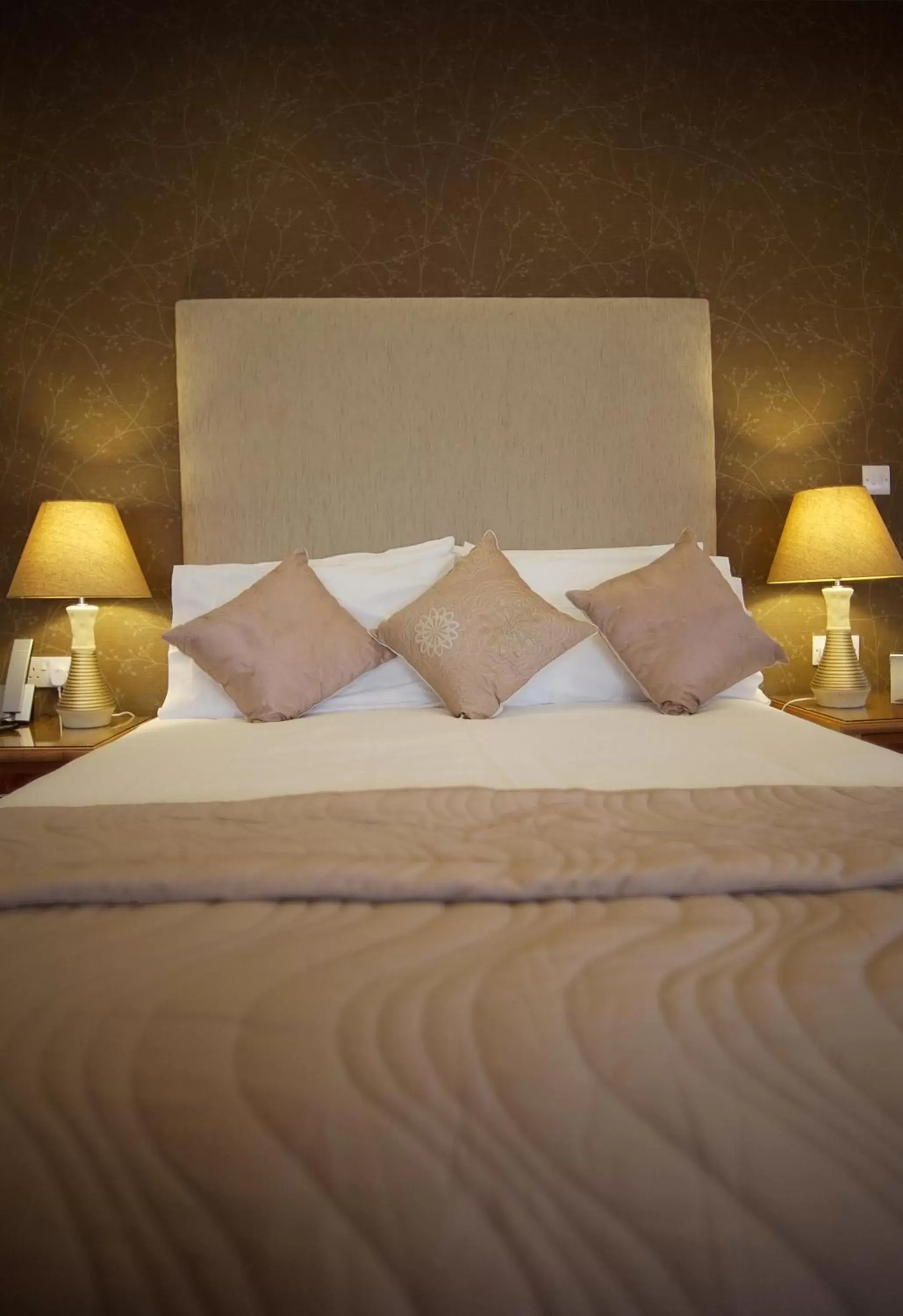 Bed in Laichmoray Hotel