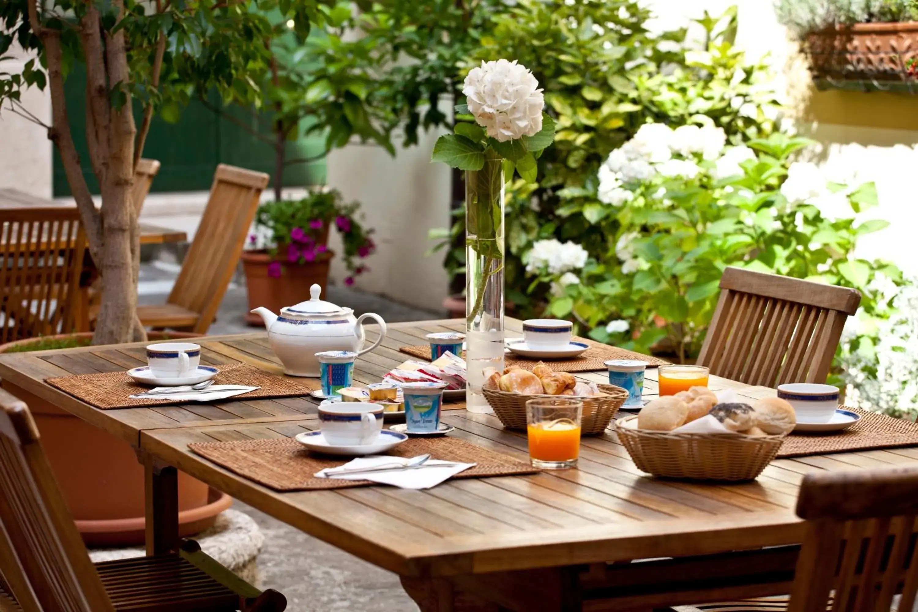 Garden, Restaurant/Places to Eat in Boutique Hotel Scalzi - Adults Only