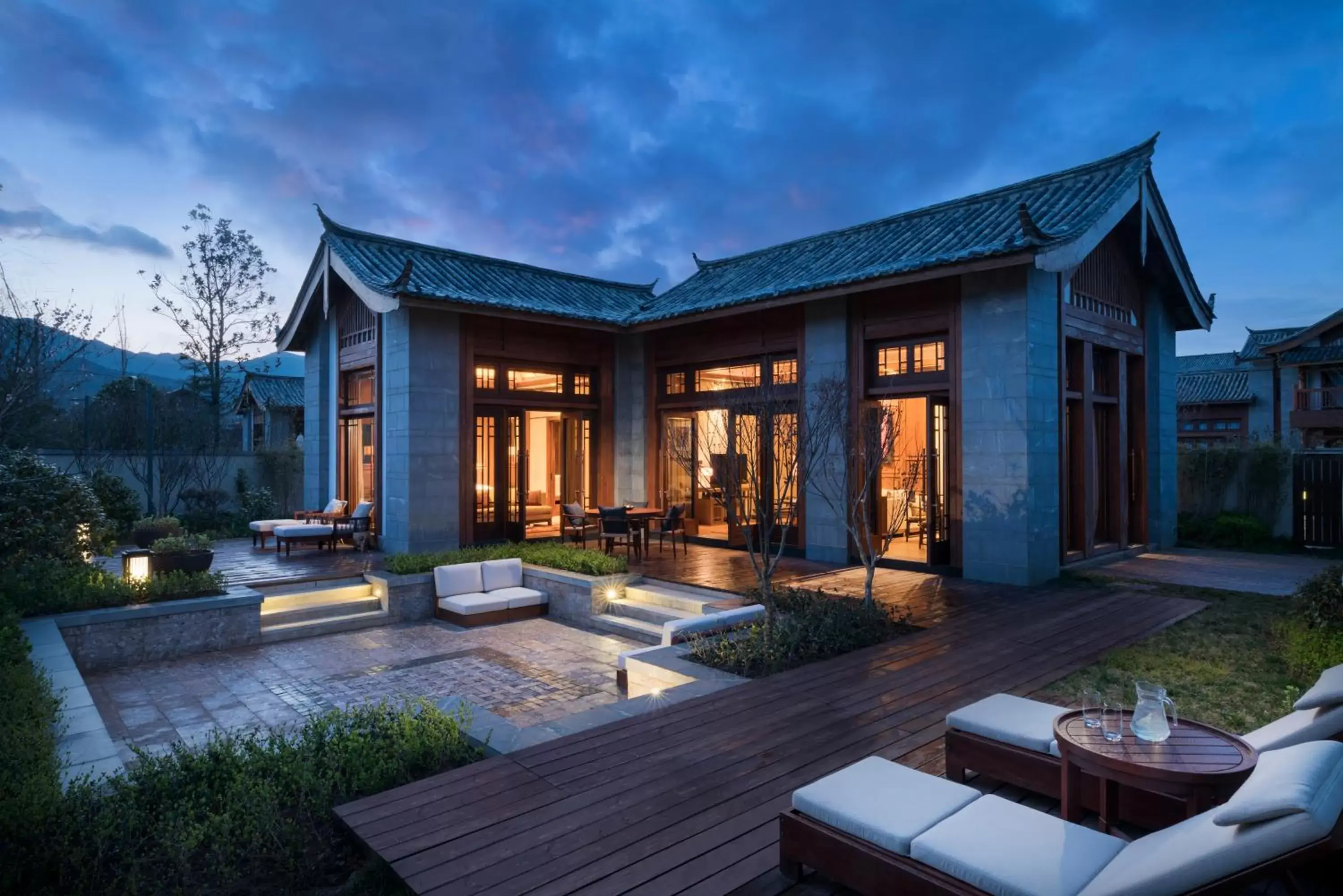 Photo of the whole room, Swimming Pool in Jinmao Hotel Lijiang, the Unbound Collection by Hyatt