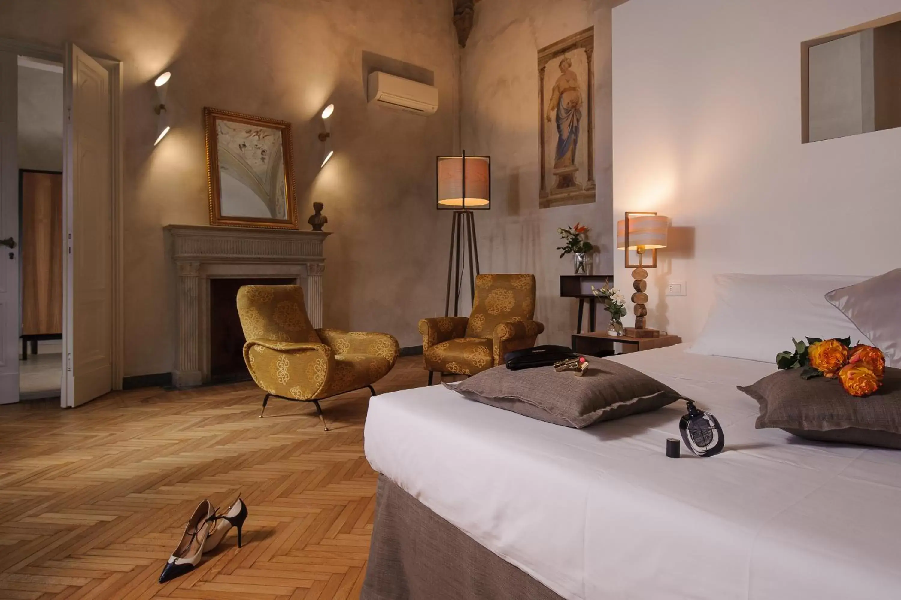 Bed, Room Photo in Hotel Lungarno Vespucci 50
